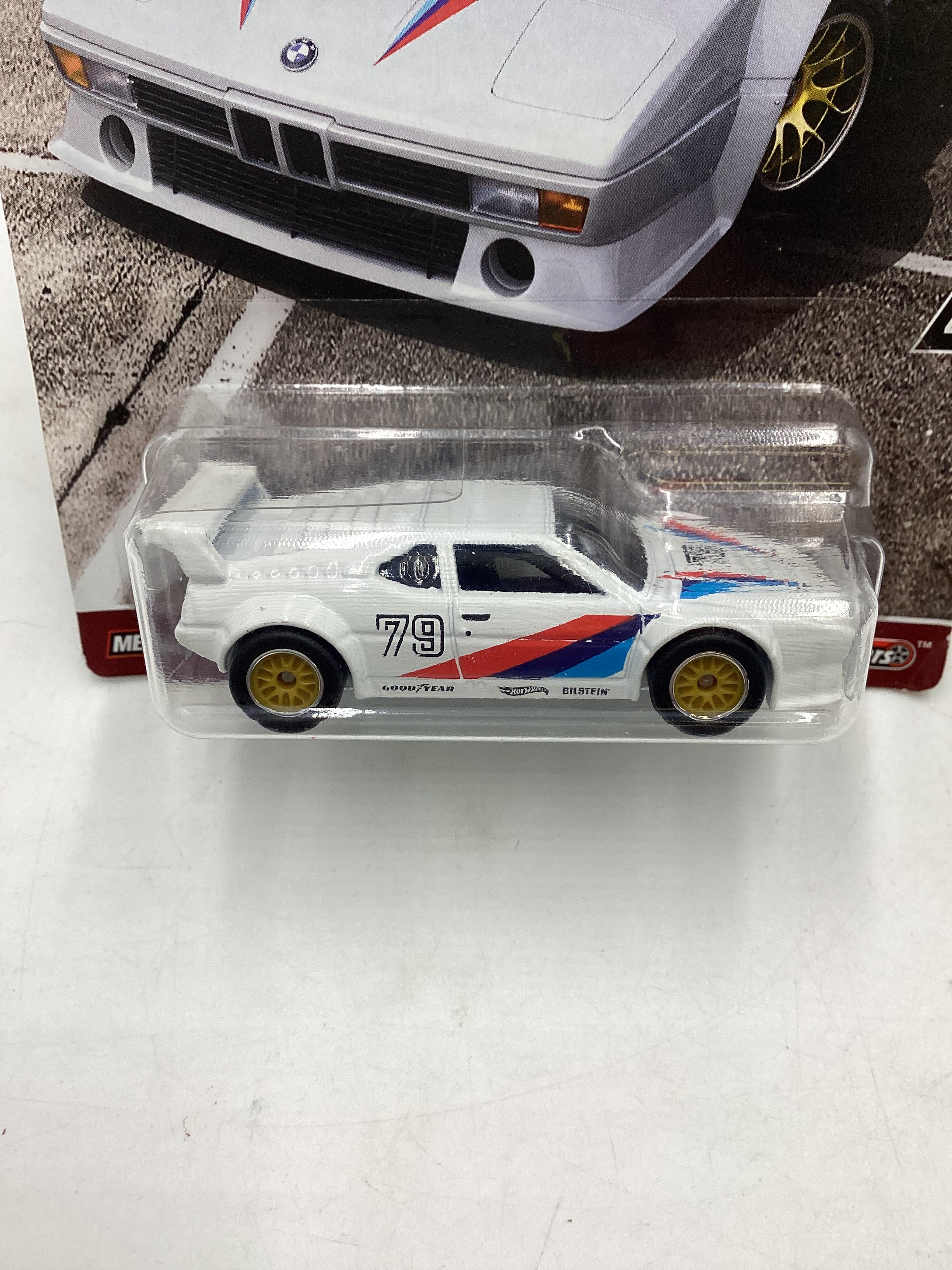 Hot wheels Cars & Donuts 4/5 BMW M1 Procar 245N - Image 2
