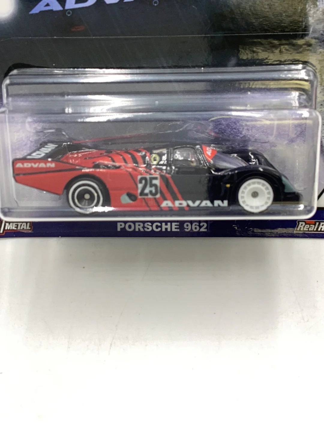 Hot wheels Circuit Legends Porsche 962 3/5 252B - Image 3