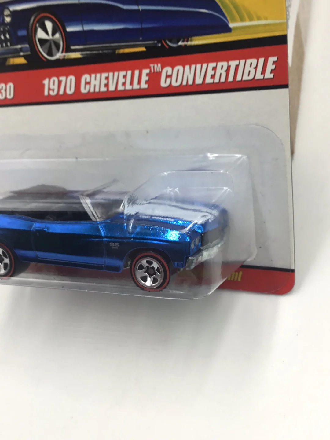 Hot wheels classics series 2 #1 1970 Chevelle Convertible GG3 - Image 4