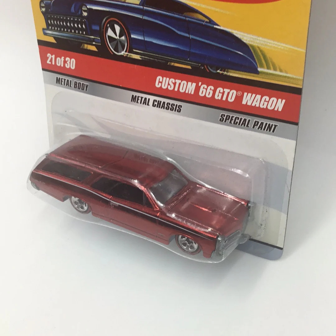 Hot wheels classics series 5 Custom 66 GTO Wagon red htf - Image 3