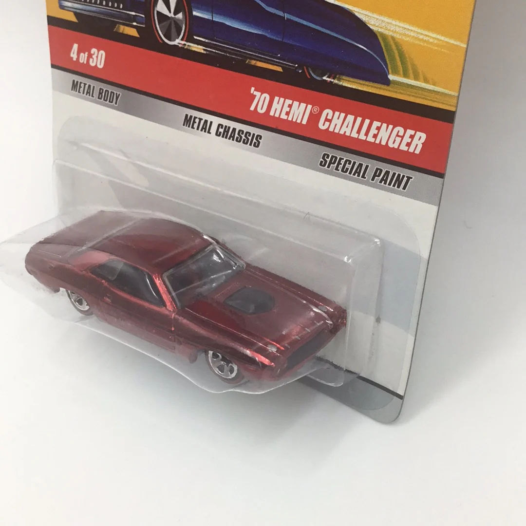 Hot wheels classics series 5 Custom 70 Hemi Challenger red CC2 - Image 3