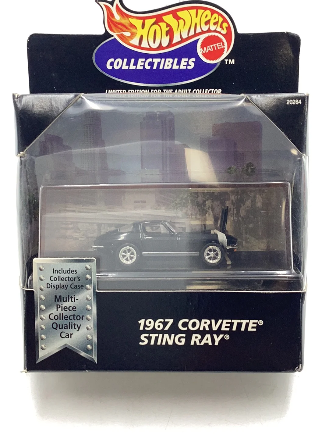 Hot Wheels Collectibles 1967 Corvette Sting Ray - Image 2