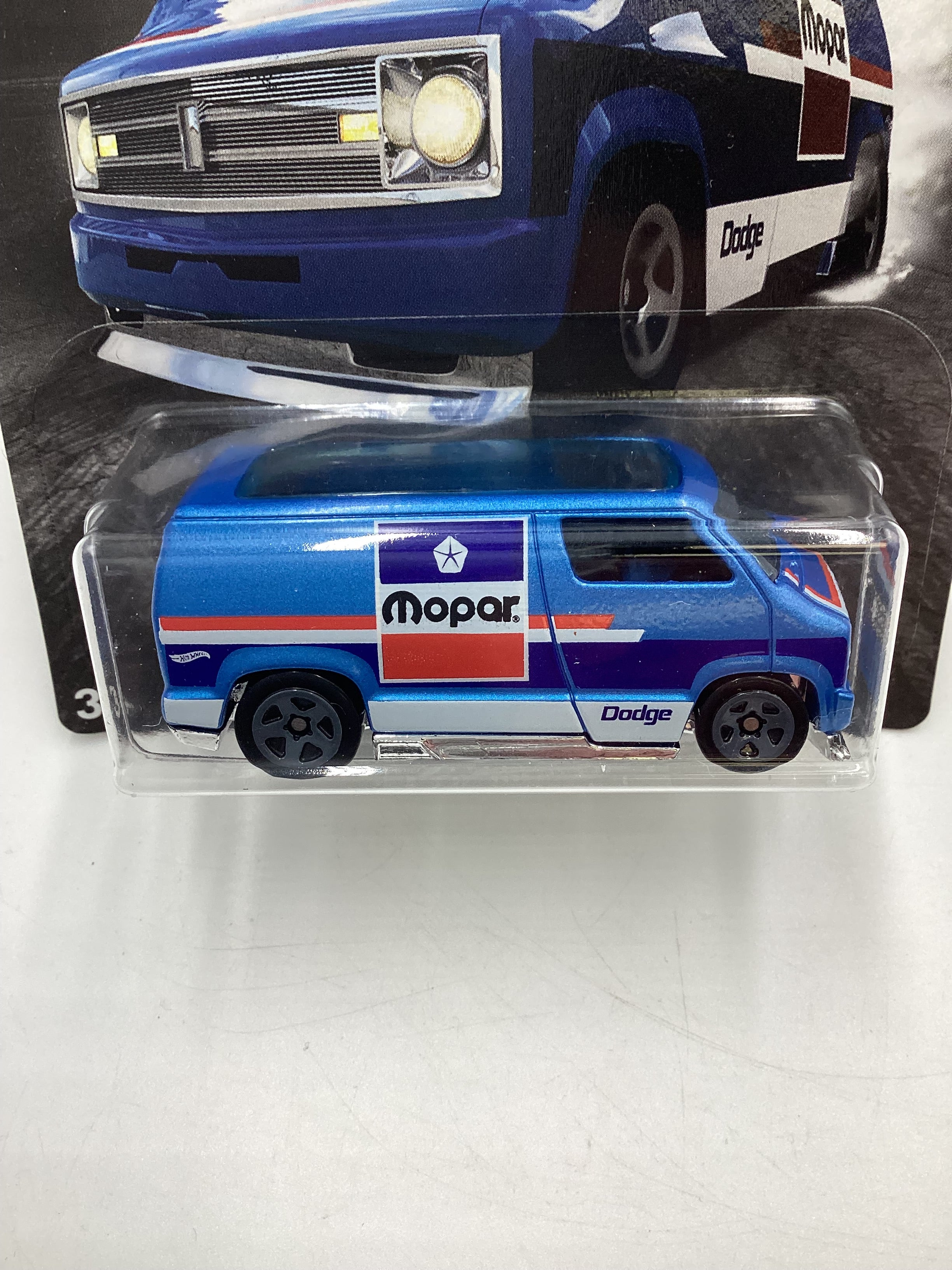 Hot wheels Exclusive Mopar Series #2 Custom 77 Dodge Van Blue 157C - Image 3