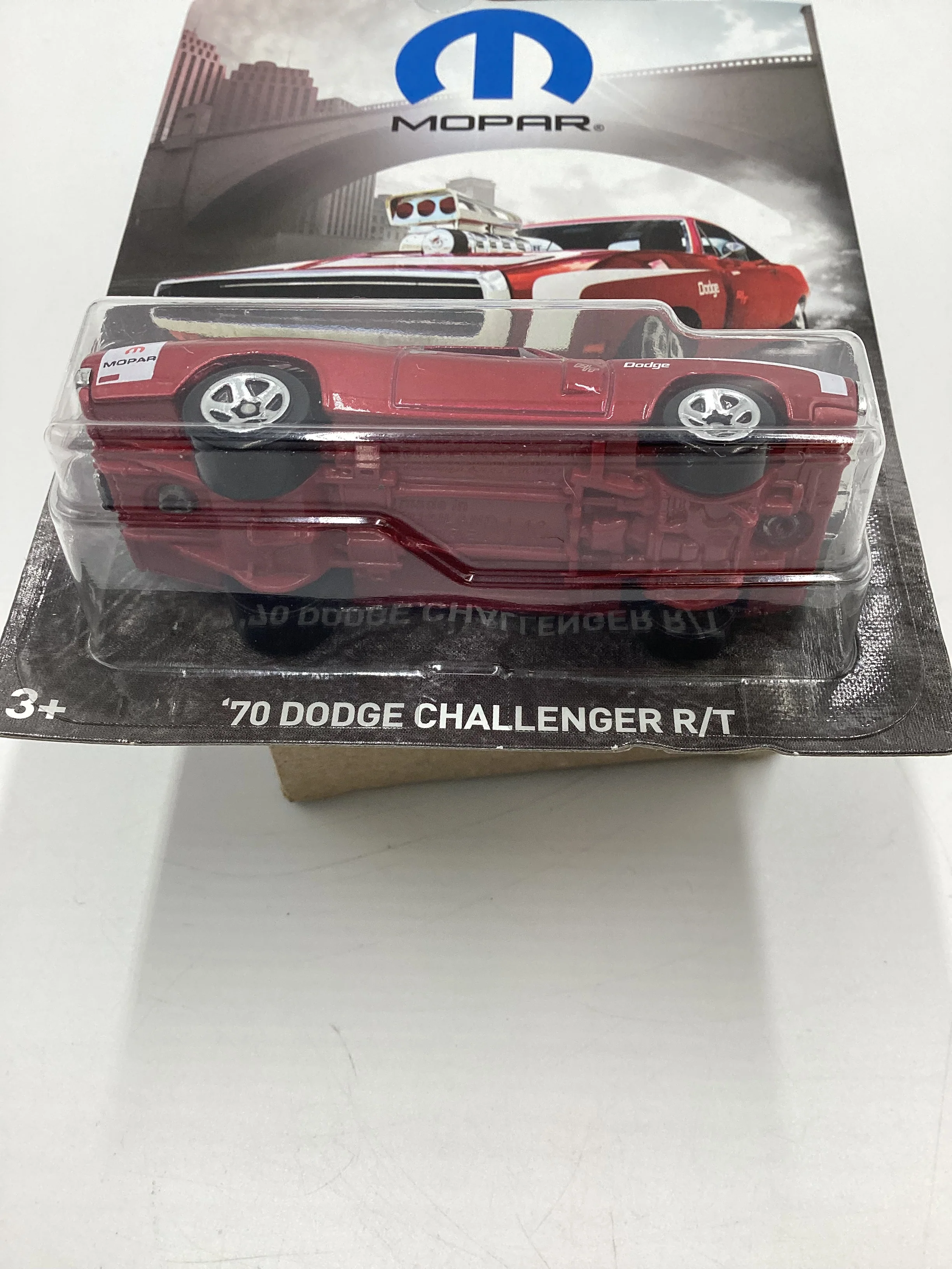 Hot wheels Exclusive Mopar Series #7 70 Dodge Challenger (Charger Misprint) R/T Red 156B - Image 6