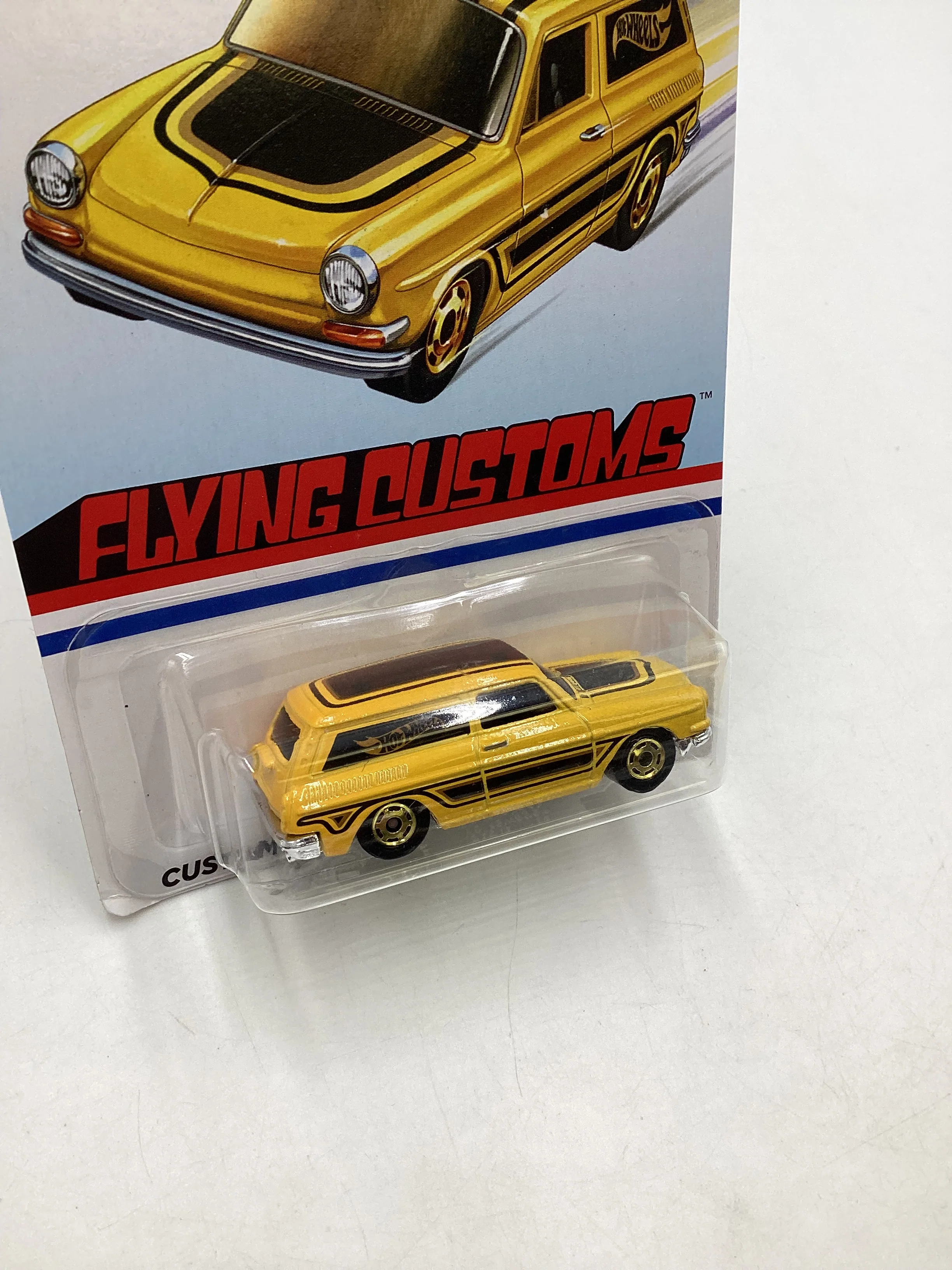 2020 Hot wheels Flying customs Custom 69 Volkswagen Squareback 156B - Image 5