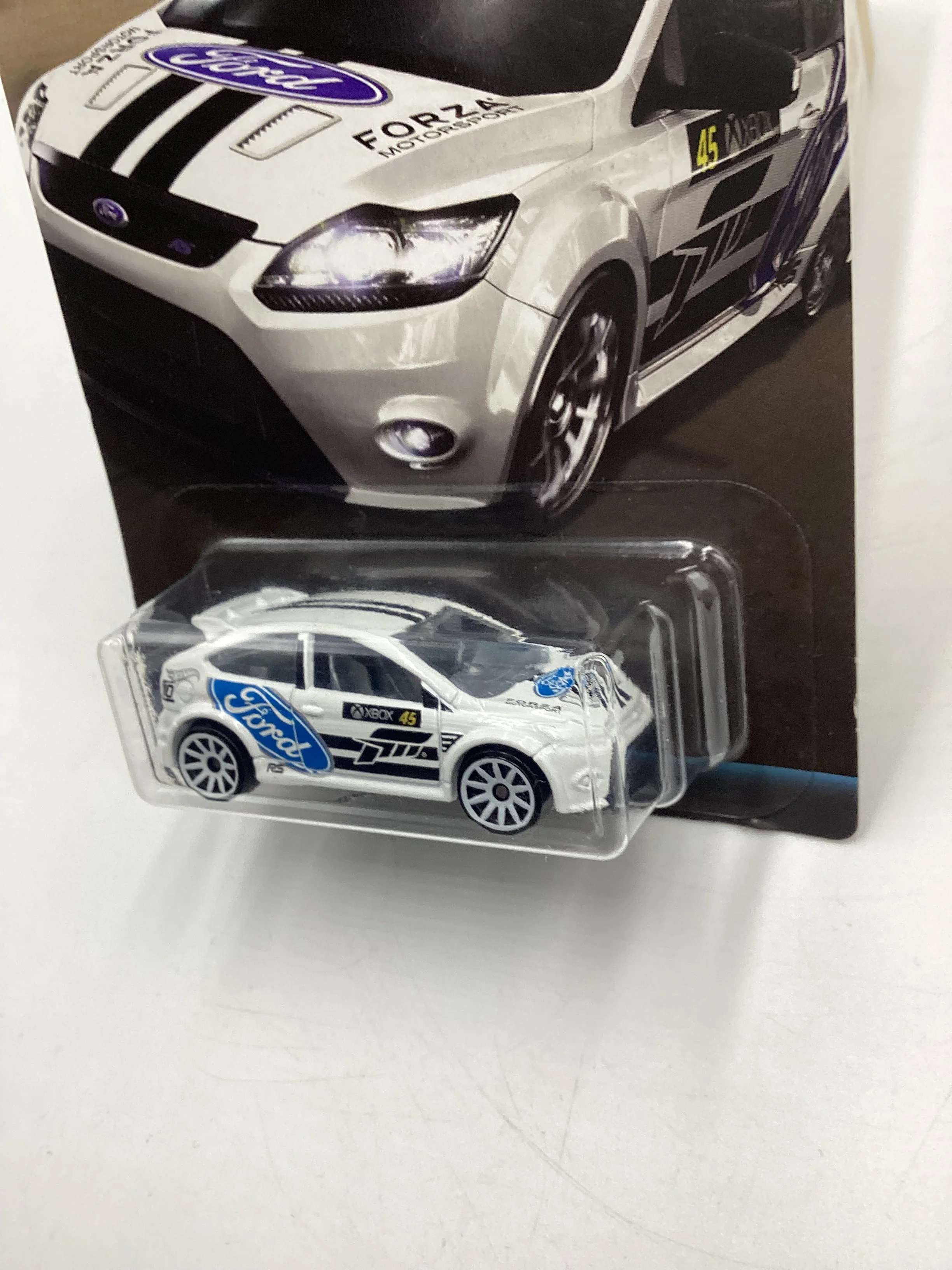 2017 Hot Wheels Forza Motorsport 09 Ford Focus RS White 154D - Image 4