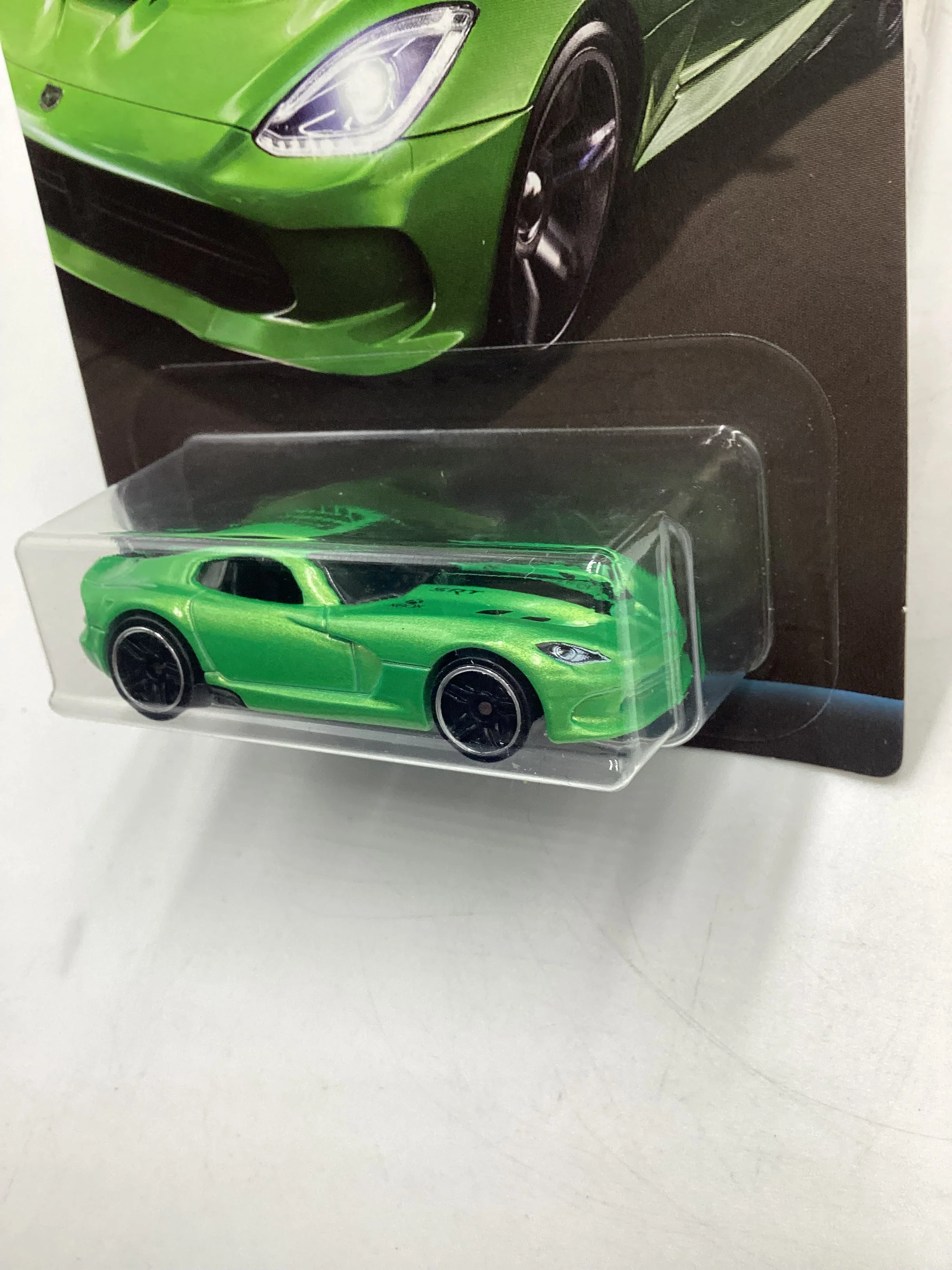 2017 Hot Wheels Forza Motorsport #5 13 SRT Viper Green 154C - Image 4