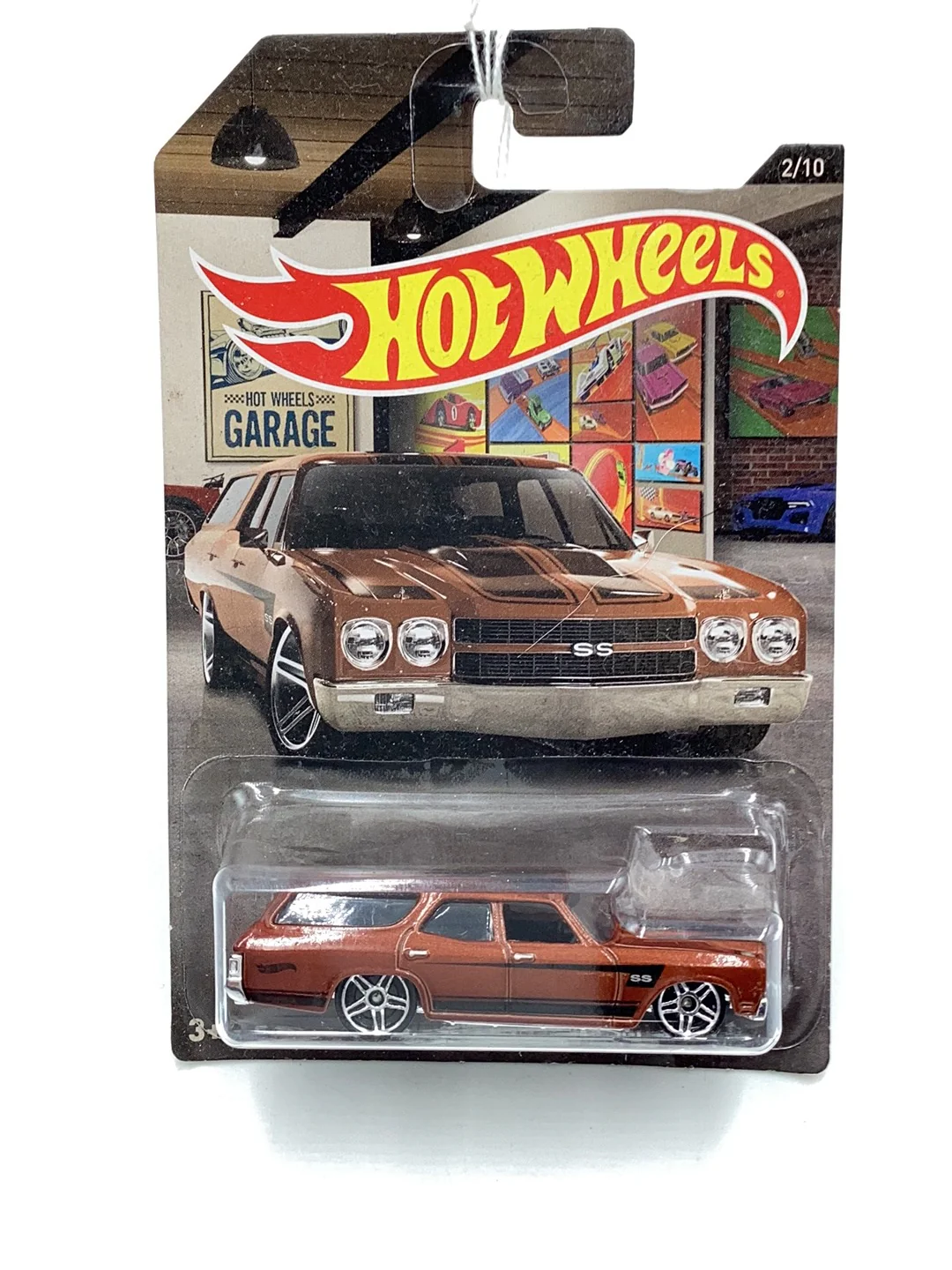 Hot Wheels Garage 2/10 70 Chevelle SS Wagon 151A - Image 2