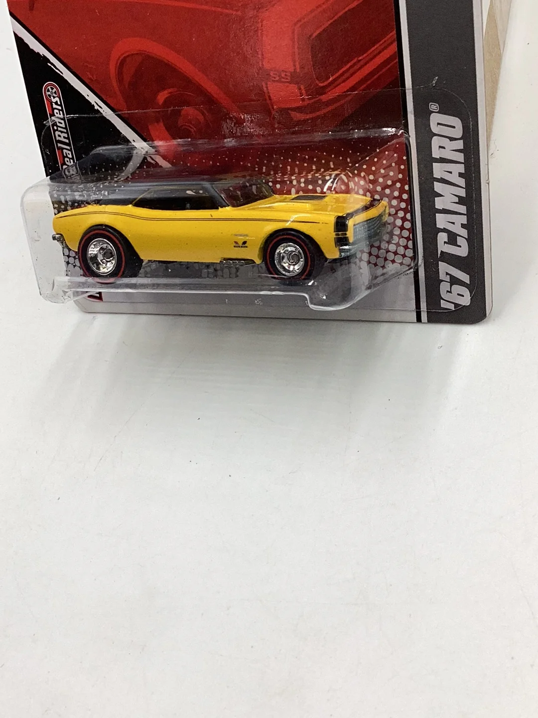 Hot Wheels Garage 67 Camaro 1/22 with protector - Image 5