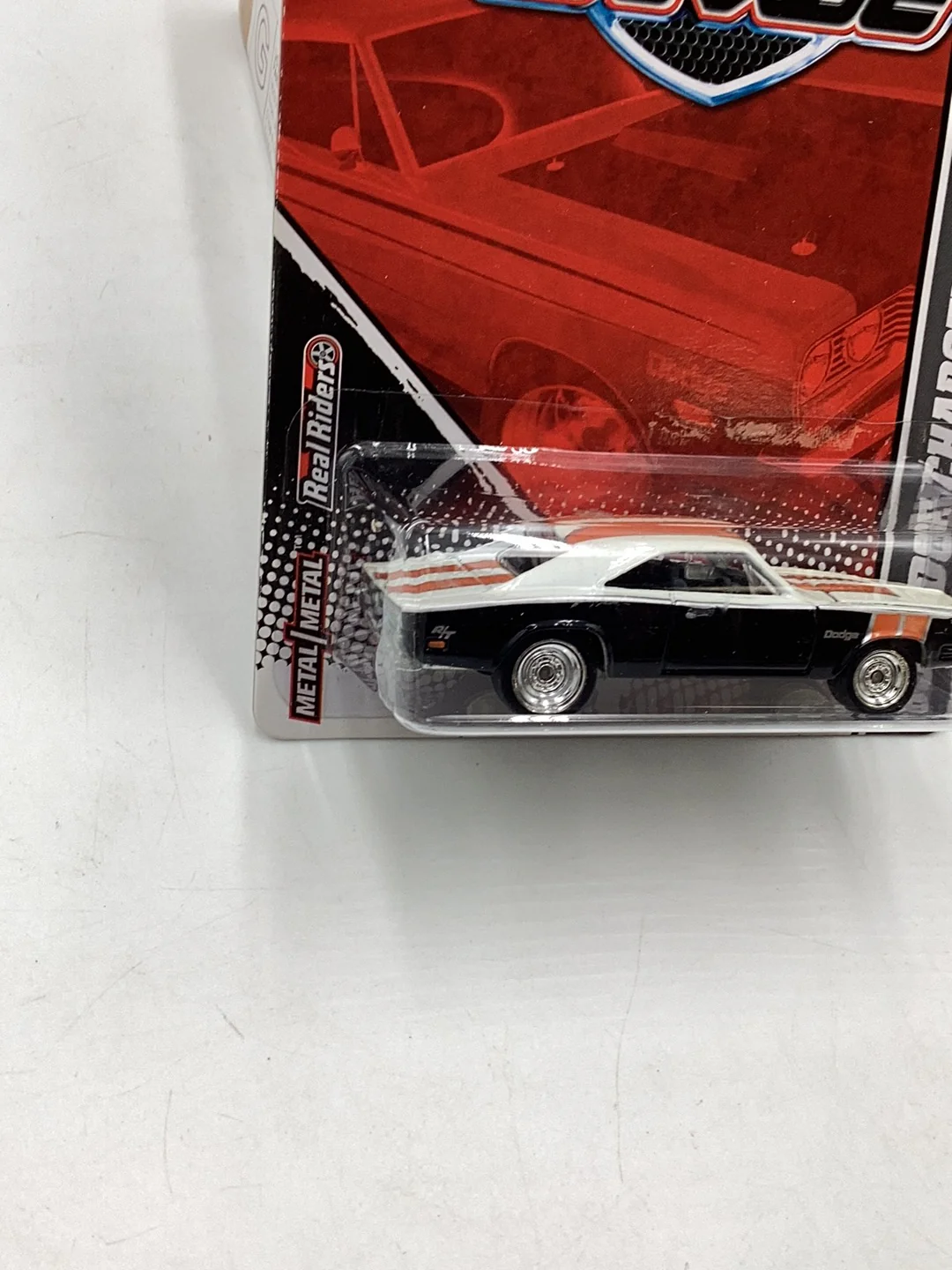 Hot wheels garage 69 Dodge Charger RARE with protector - Image 3