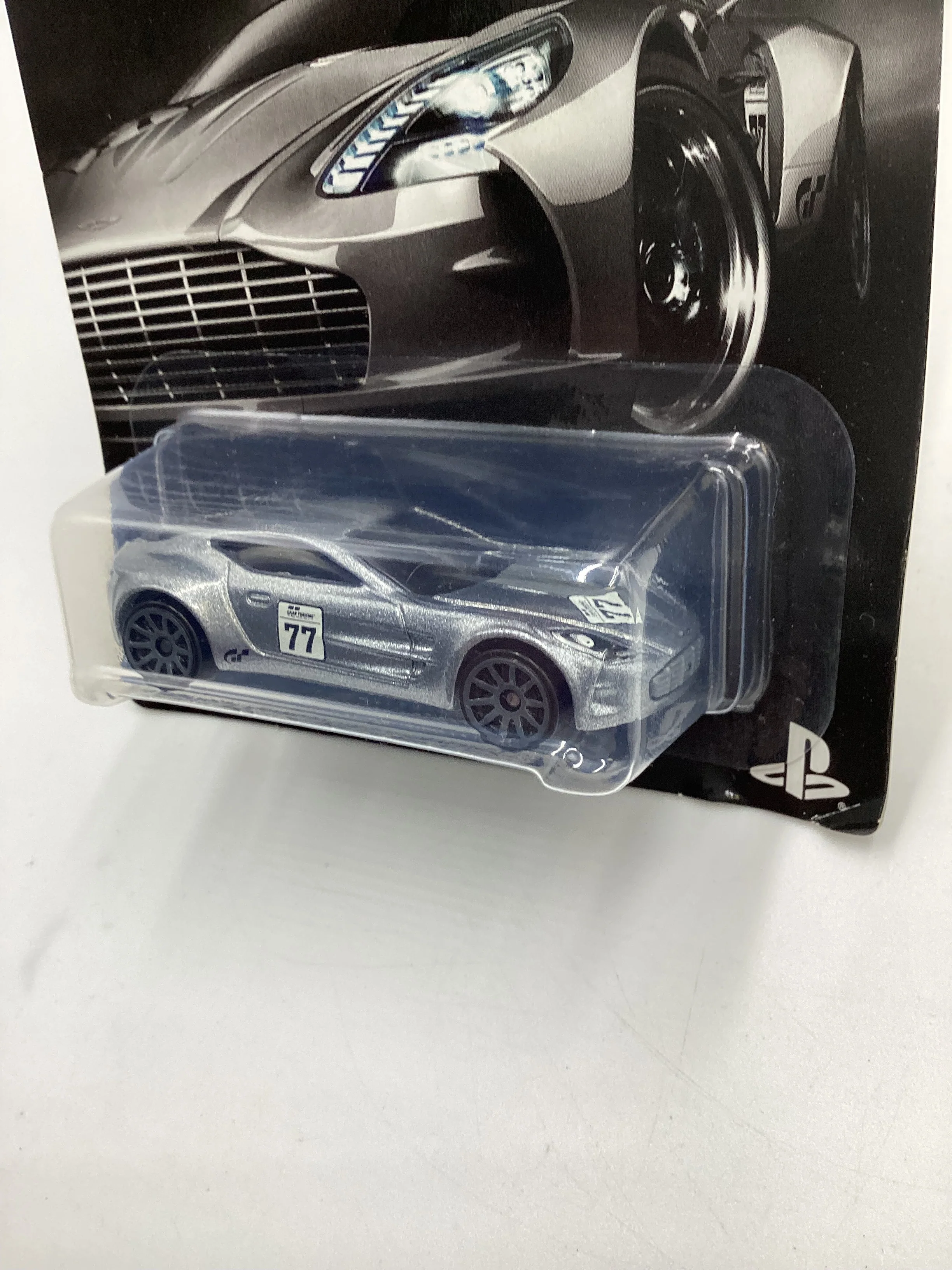 Hot Wheels Gran Turismo #6 Aston Martin One-77 Silver 153F - Image 4