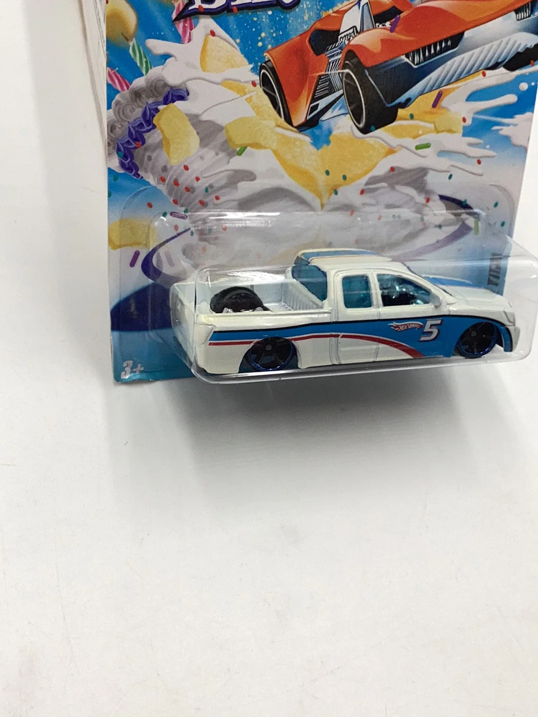 Hot Wheels Happy Birthday Nissan Titan - Image 4