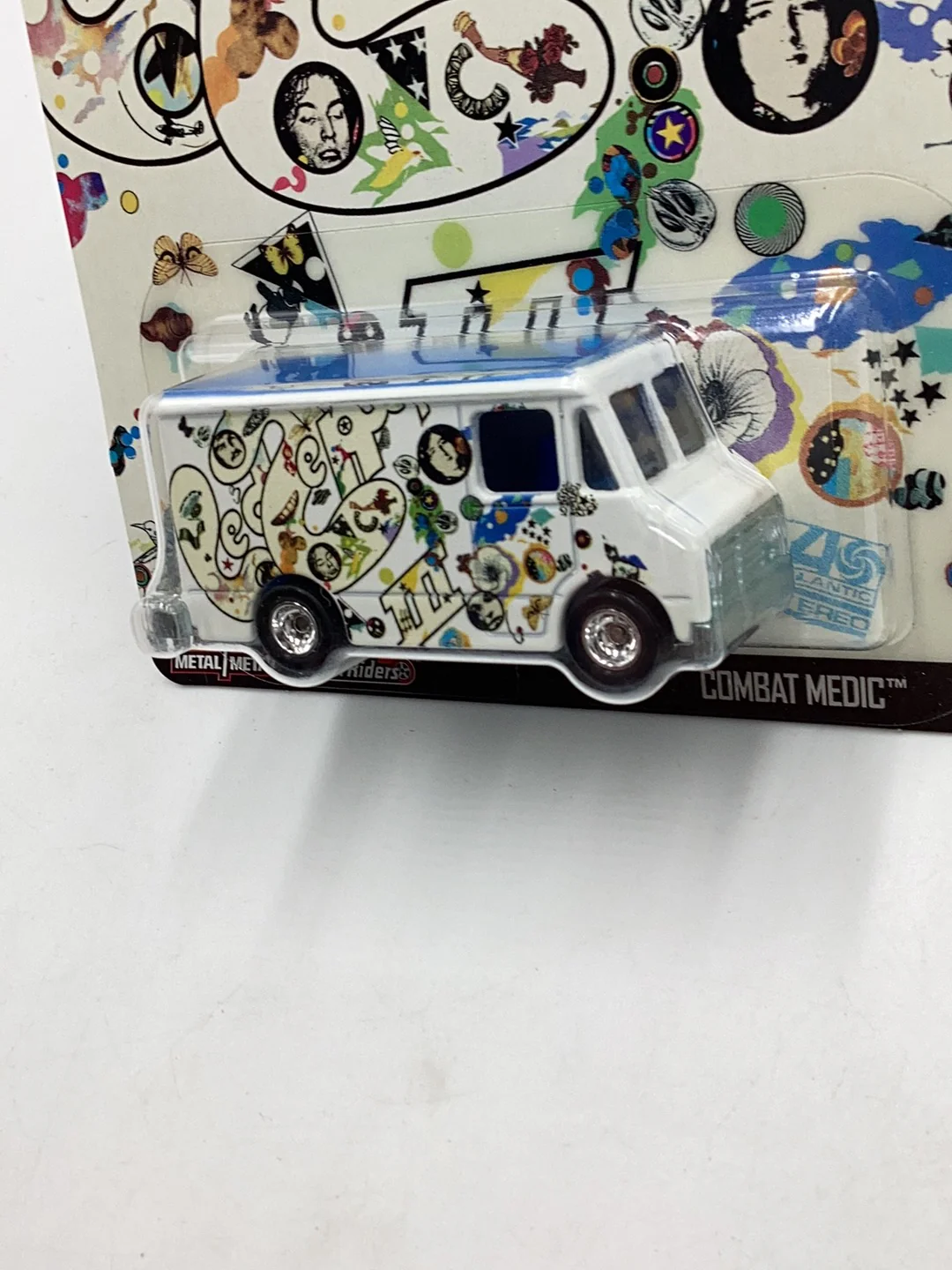 Hot Wheels Led Zeppelin 3/5 Combat Medic - Image 5
