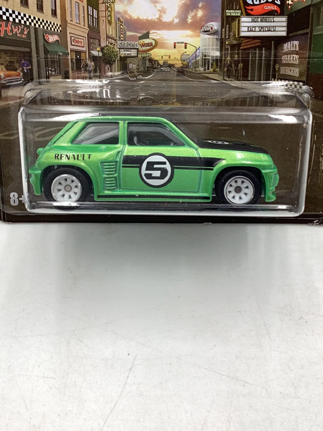 Hot wheels Boulevard Renault 5 Turbo with protector - Image 2