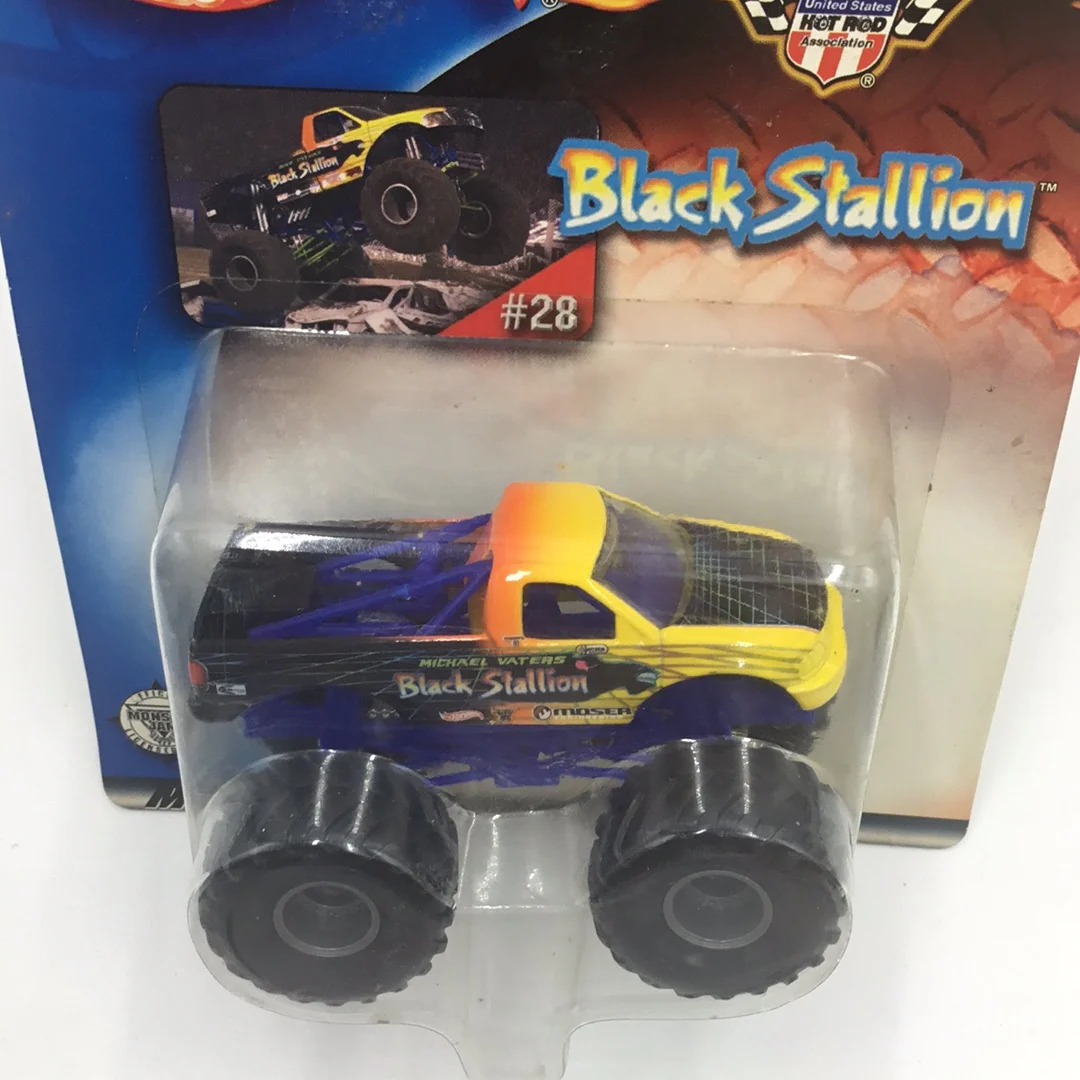 Hot Wheels monster jam #28 Black Stallion - Image 4