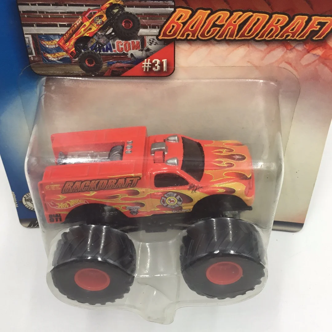 Hot Wheels monster jam #31 Backdraft 127C - Image 4