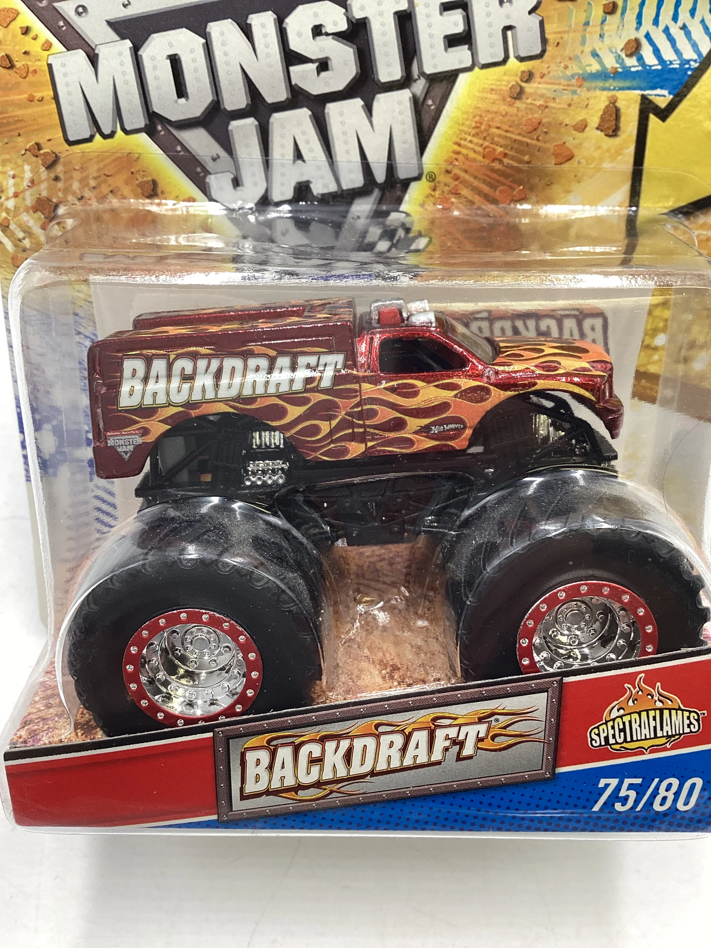 Hot Wheels Monster Jam Backdraft Spectraflame 124A - Image 3