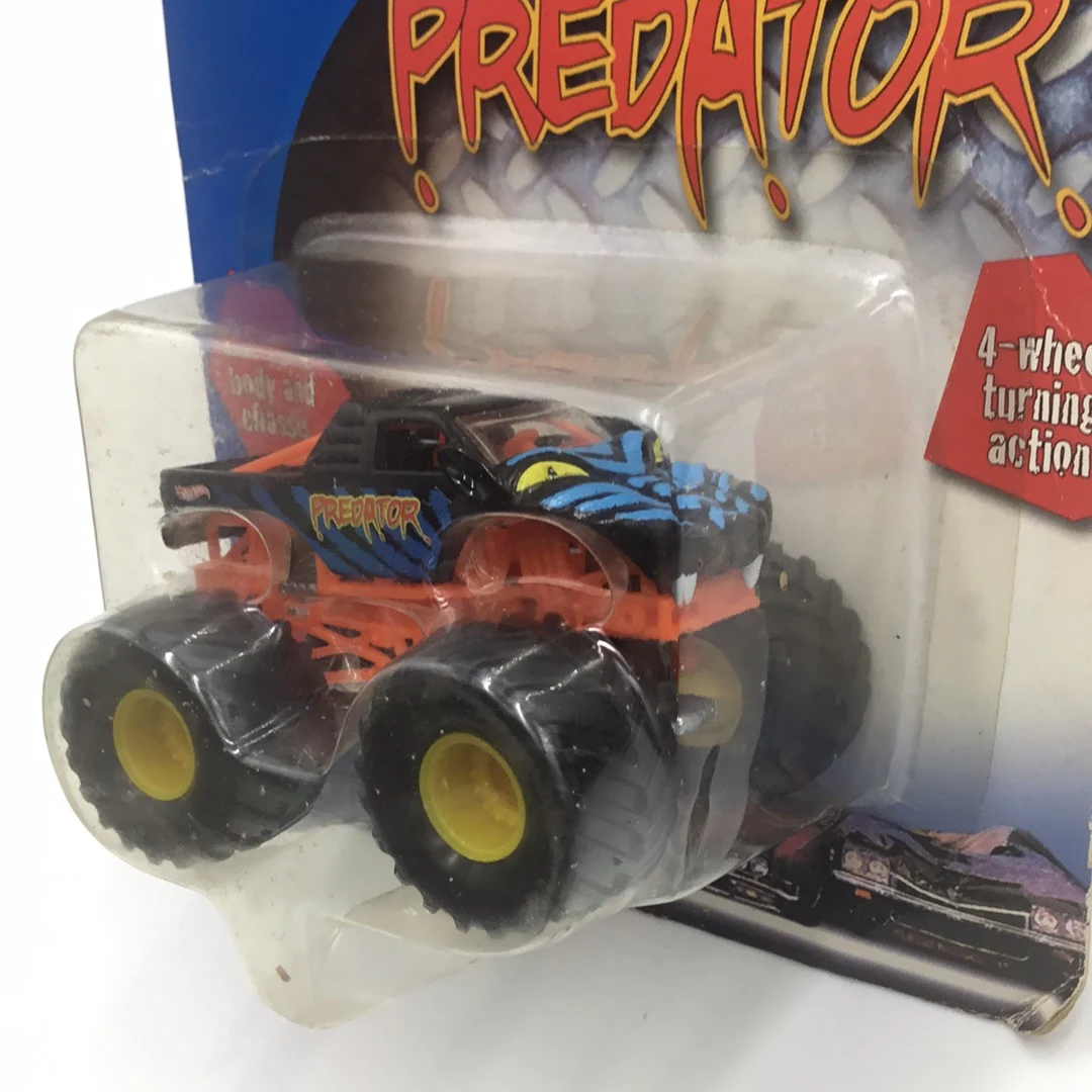 Hot Wheels monster jam Predator - Image 3