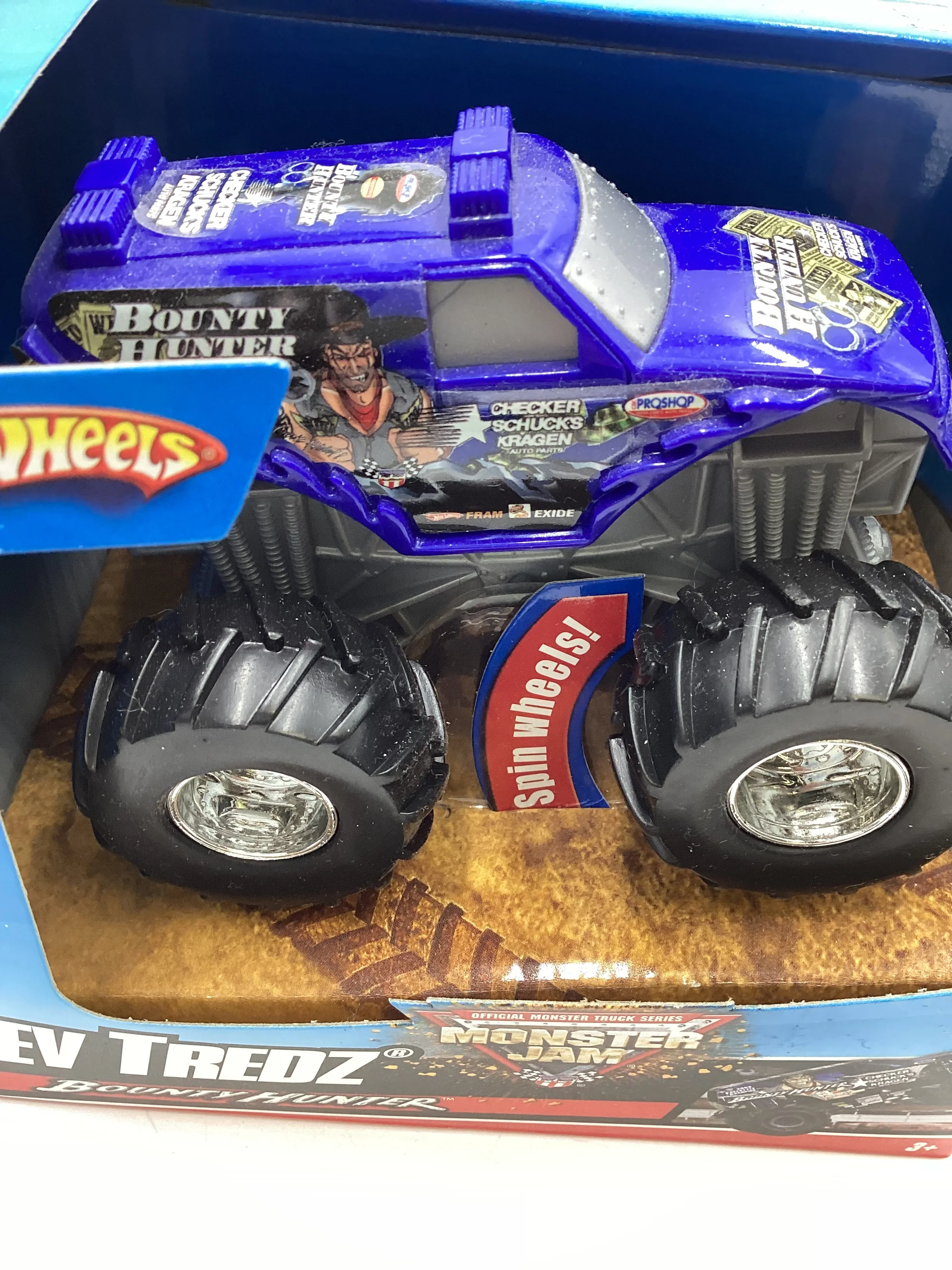 Hot Wheels Monster Jam Rev Tredz Bounty Hunter - Image 3