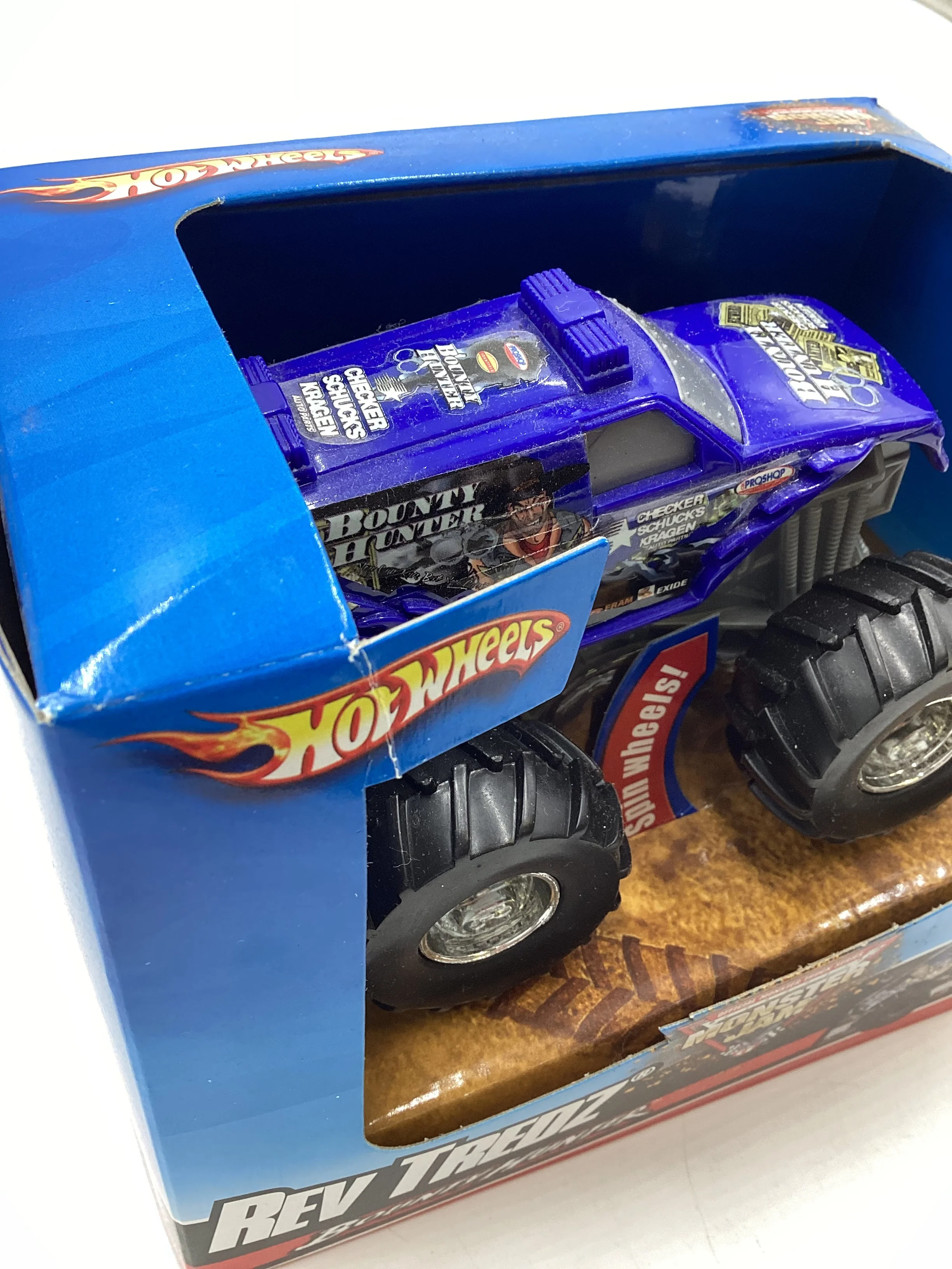 Hot Wheels Monster Jam Rev Tredz Bounty Hunter - Image 6