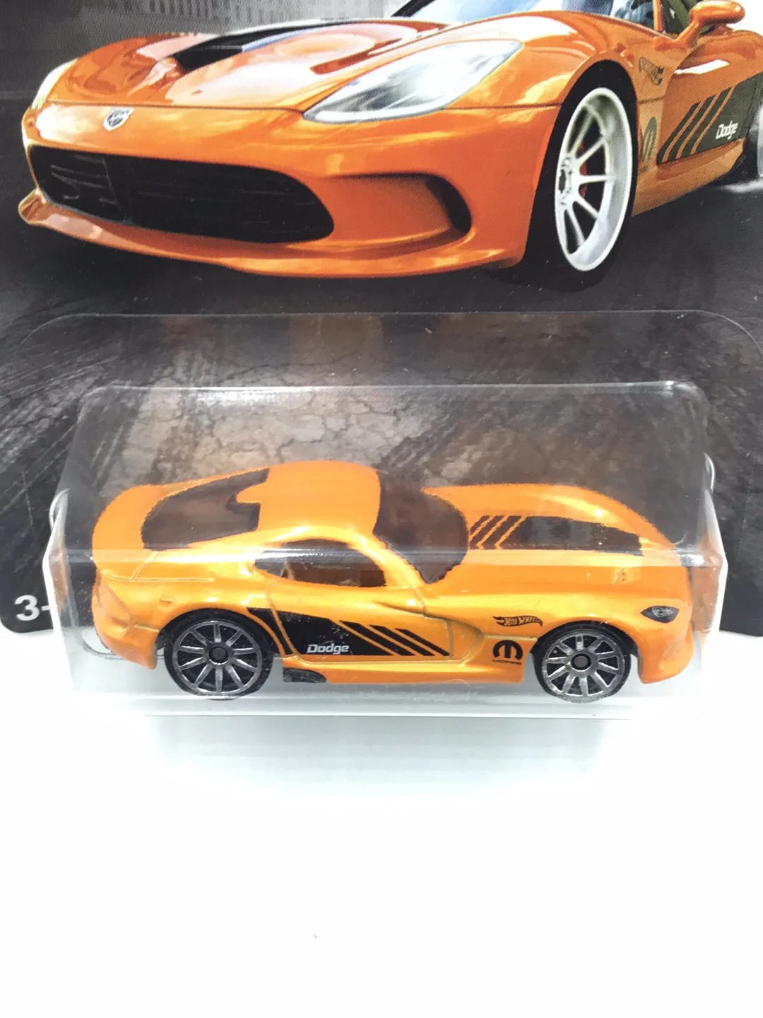 Hot wheels Mopar series 1/8 2013 SRT Viper MM7 - Image 4