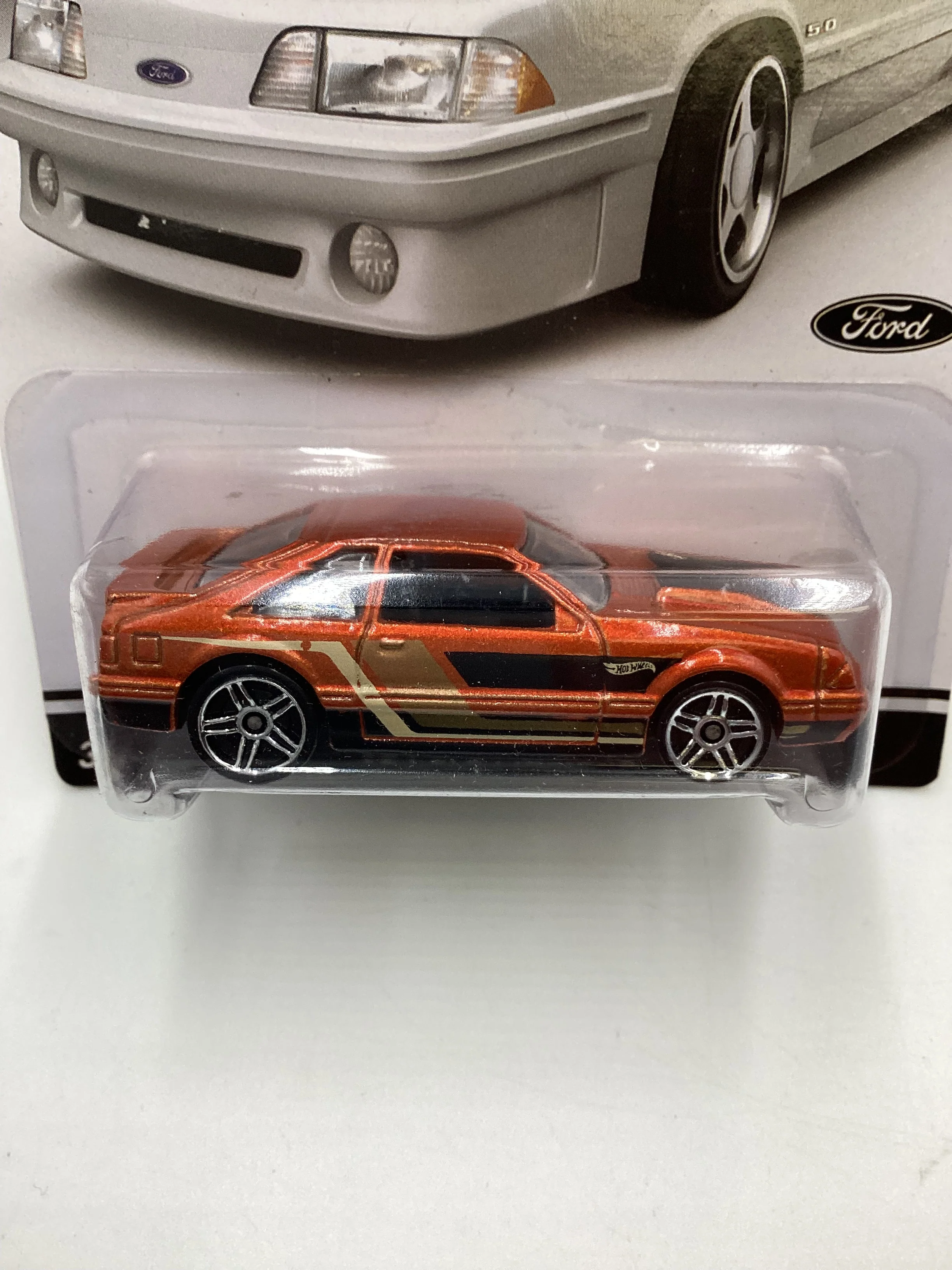 Hot Wheels Mustang 50 Years #4 92 Ford Mustang Orange 153D - Image 3