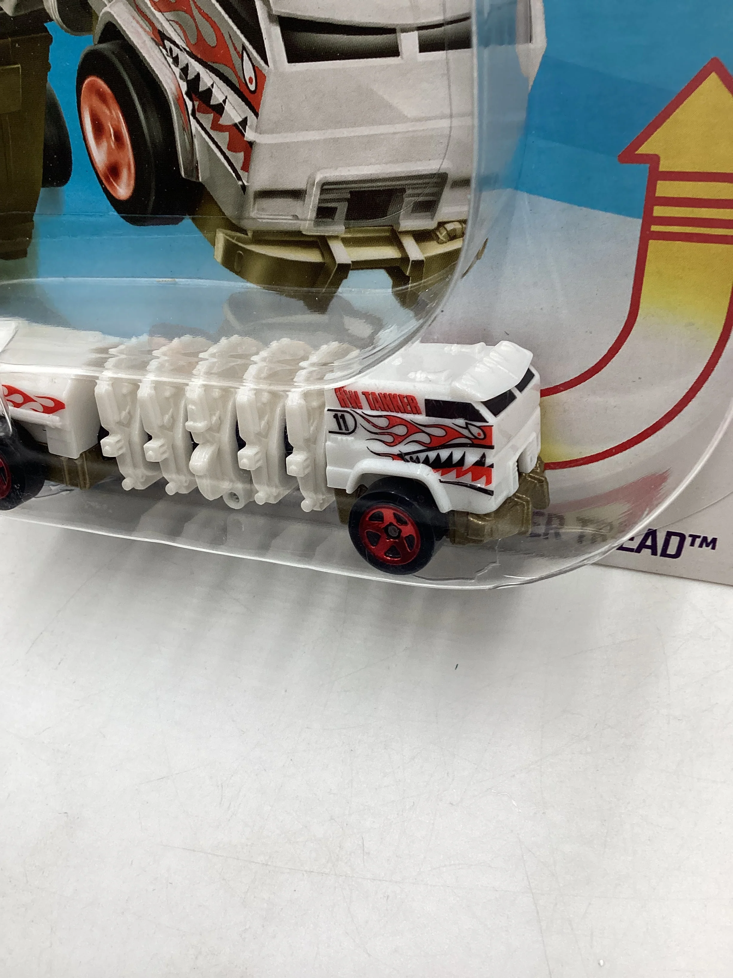 Hot Wheels Mutant Machines Power Tread - Image 4