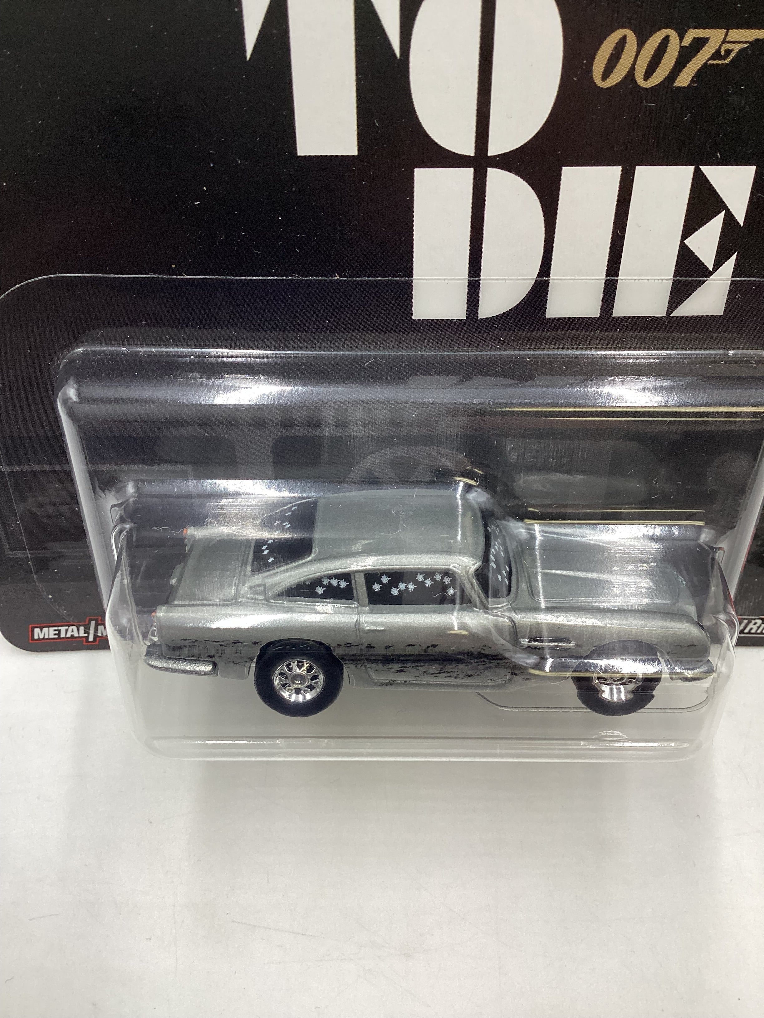 Hot Wheels No Time To Die 007 Skyfall Aston Martin DB5 244A - Image 6
