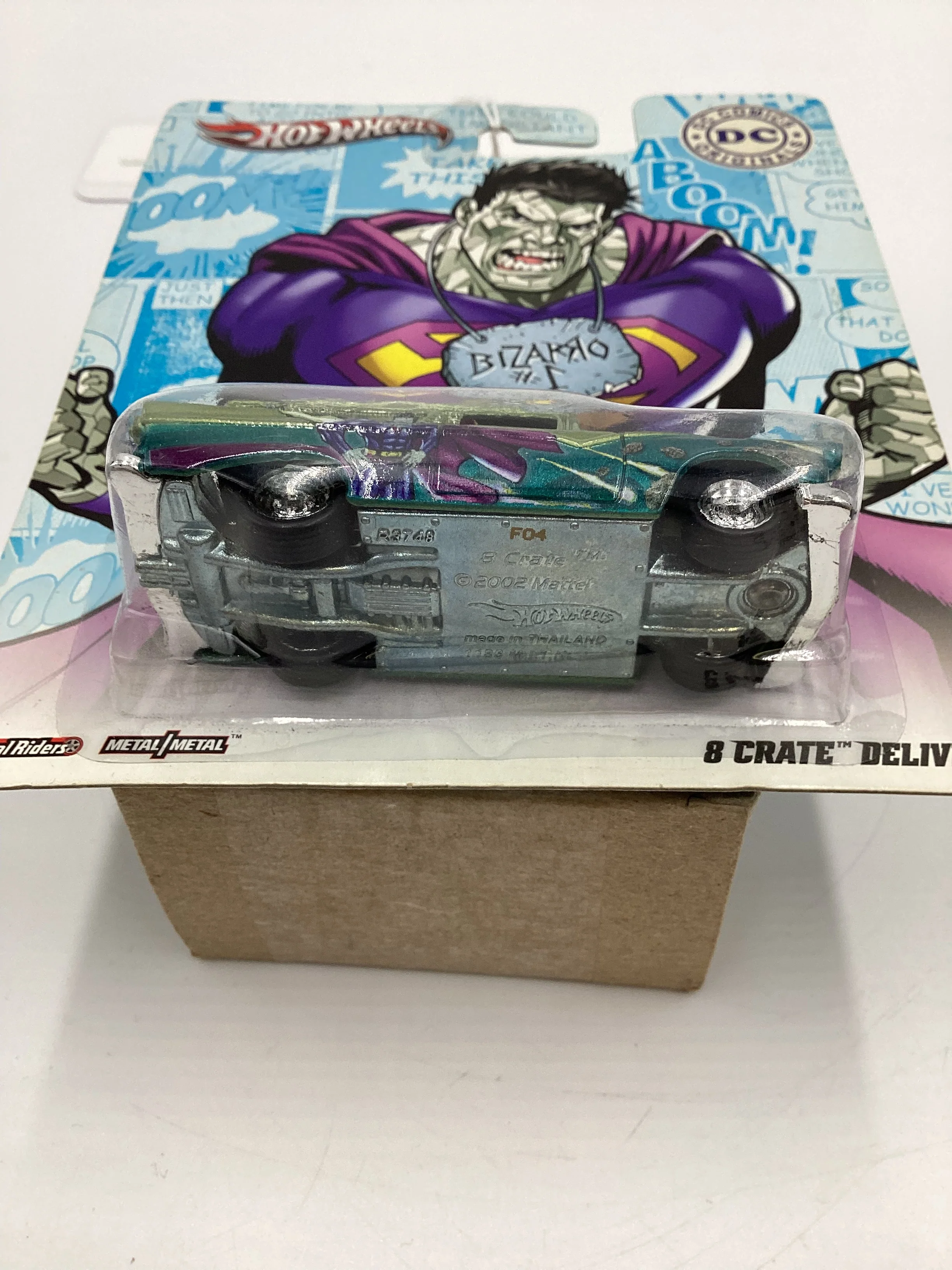 Hot Wheels Pop Culture DC Comics Bizarro 8 Crate Delivery Green/Blue 270E - Image 7