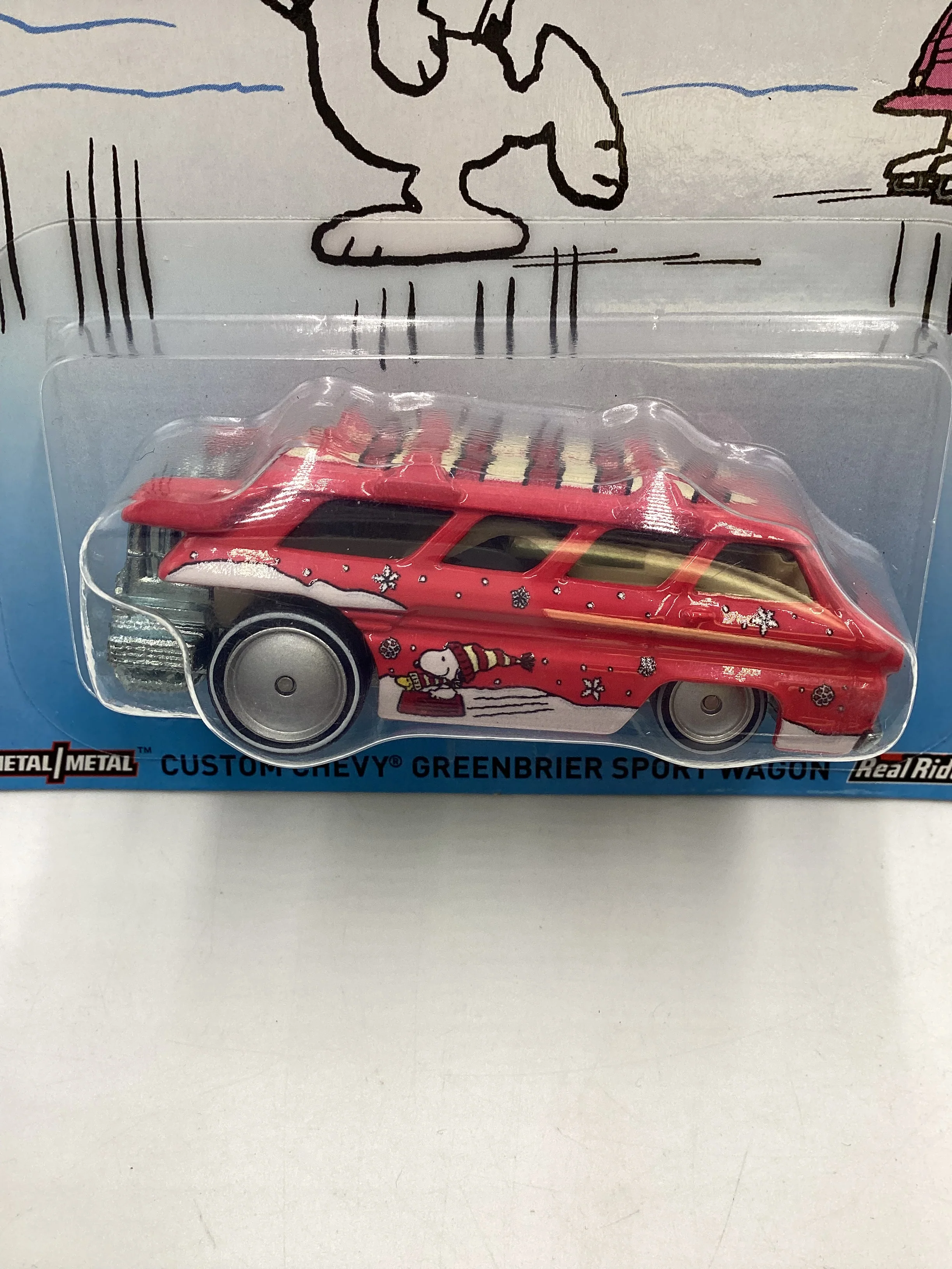 Hot Wheels Pop Culture Peanuts Custom Chevy Greenbrier Sport Wagon - Image 3