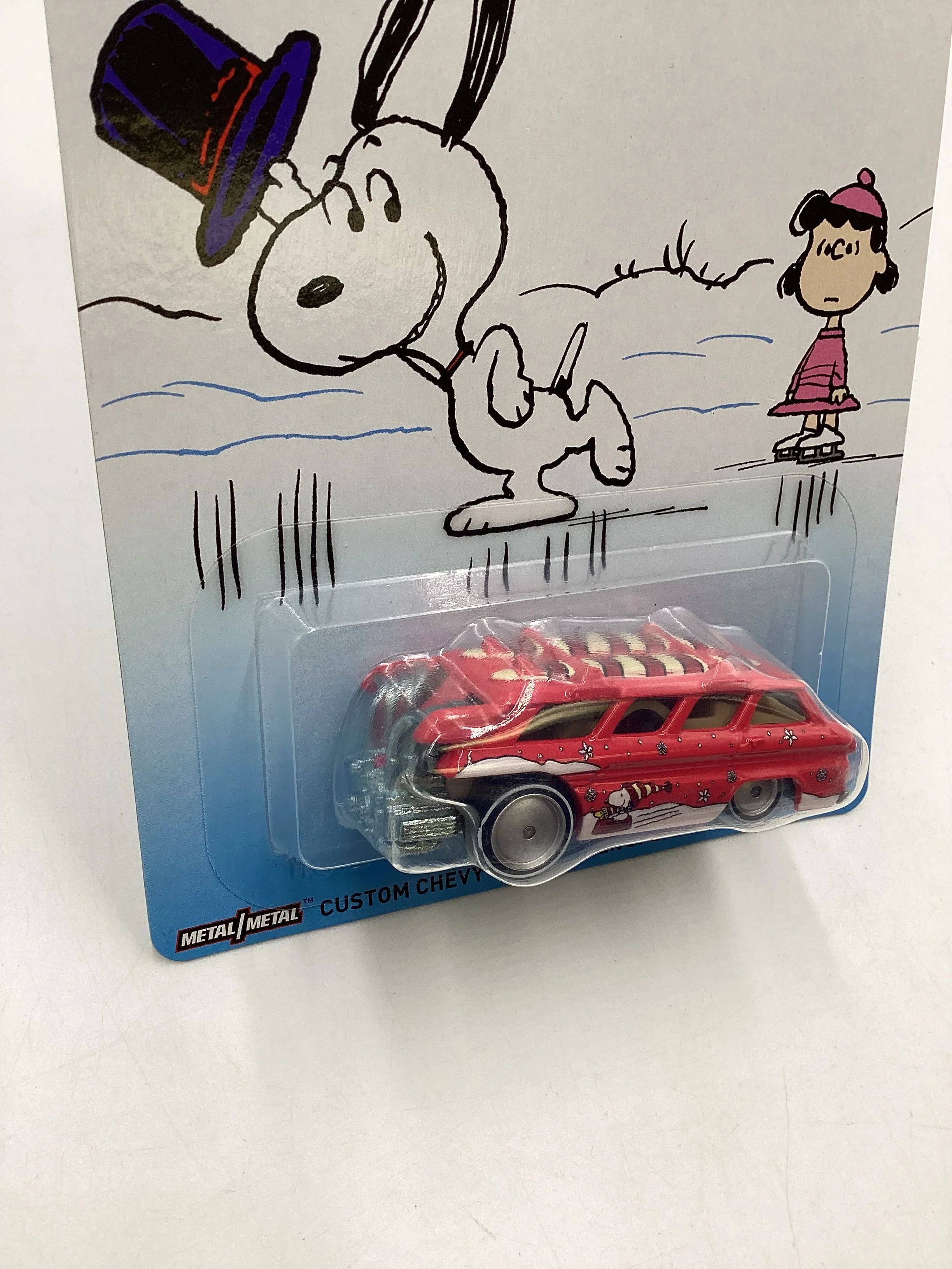 Hot Wheels Pop Culture Peanuts Custom Chevy Greenbrier Sport Wagon - Image 5