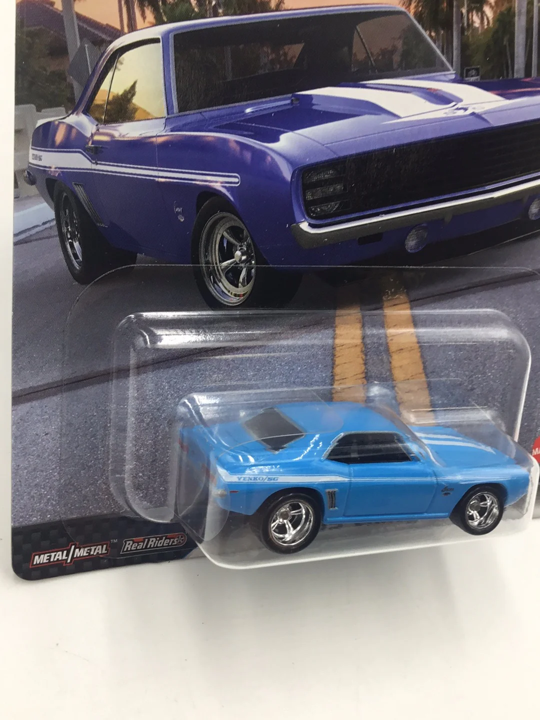 Hot wheels premium fast and furious 1969 Chevy Camaro 249F - Image 3