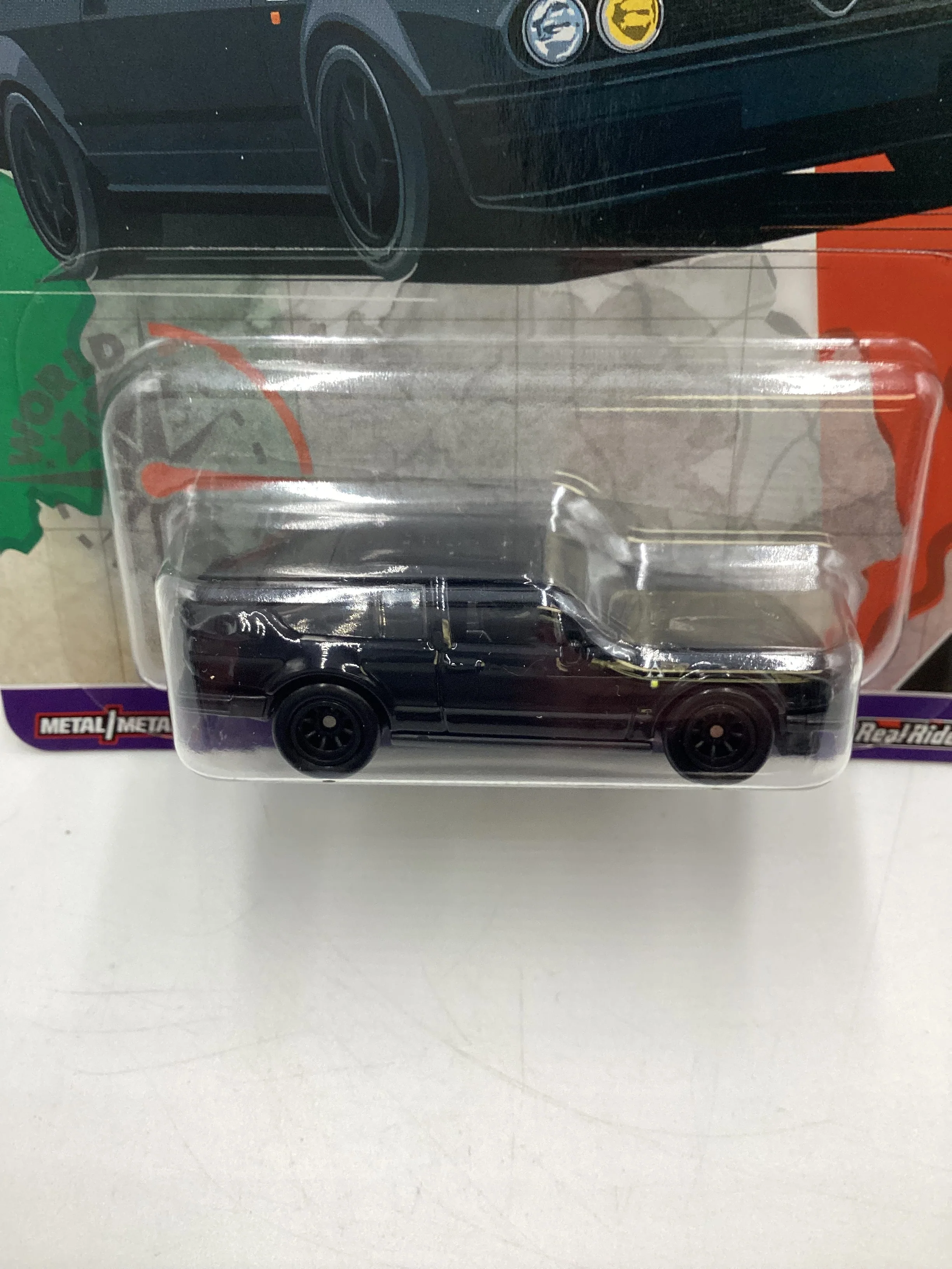 2024 Hot Wheels Premium World Tour #0 Alfa Romeo GTV6 3.0 Black Chase with protector - Image 3