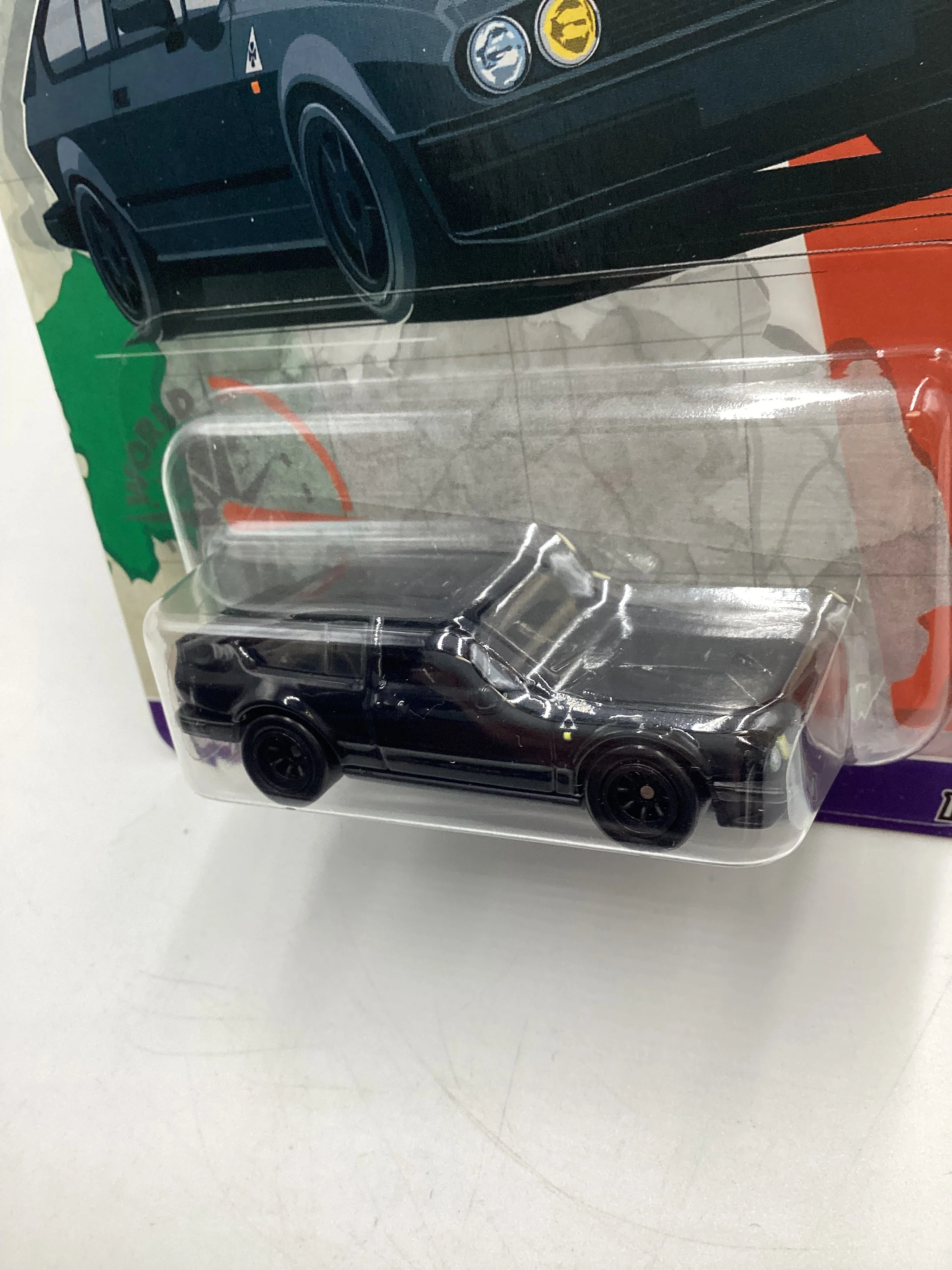 2024 Hot Wheels Premium World Tour #0 Alfa Romeo GTV6 3.0 Black Chase with protector - Image 4