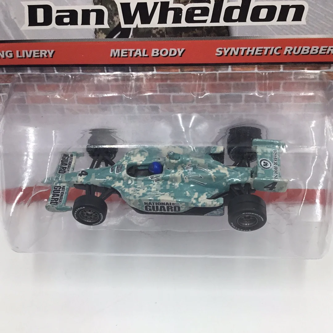 hot wheels Racing IndyCar Series #4 Dan Wheldon National guard - Image 3