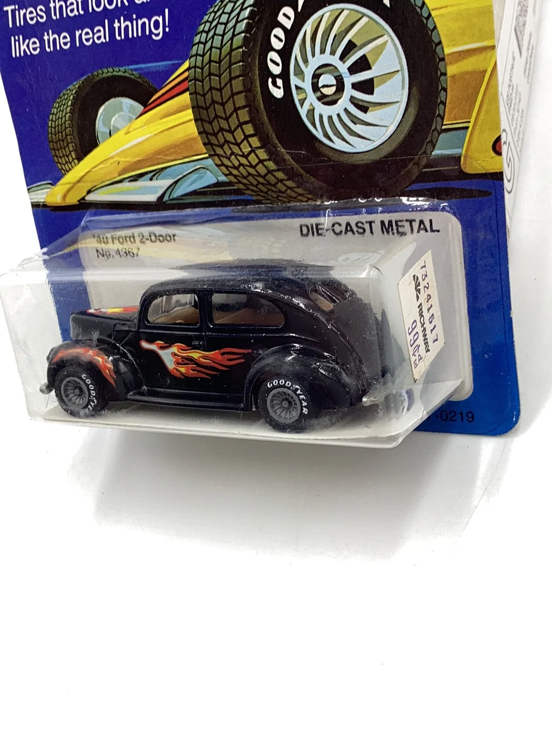 Hot Wheels Real Riders 40 Ford 2-door with protector - Image 5