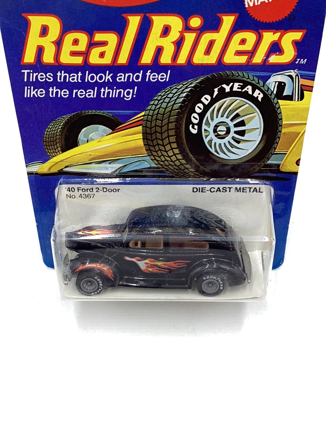 Hot Wheels Real Riders 40 Ford 2-door with protector - Image 6