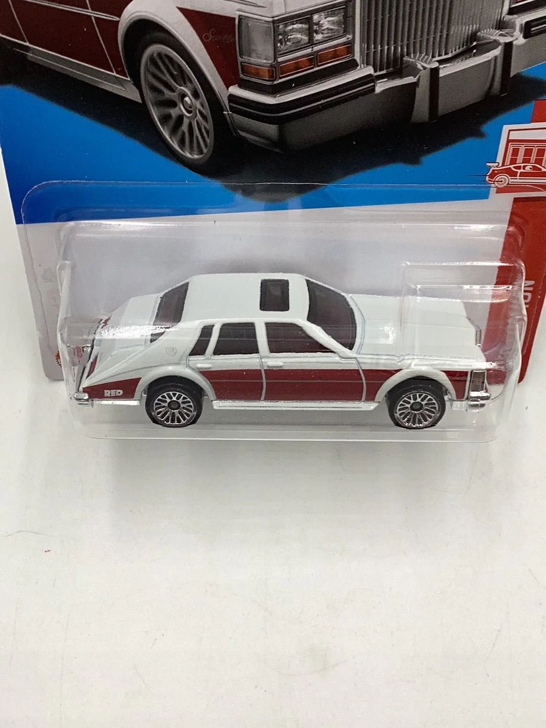 hot wheels red edition #75 82 Cadillac Seville 150G - Image 5