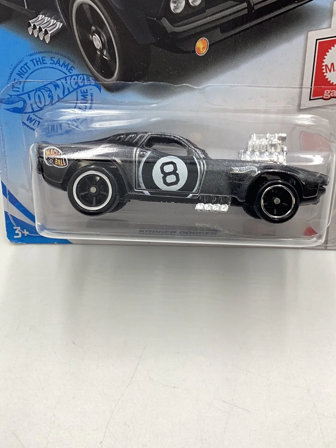 Hot Wheels super treasure hunt Rodger Dodger Magic 8 Ball “You got it” W/ Protector - Image 3