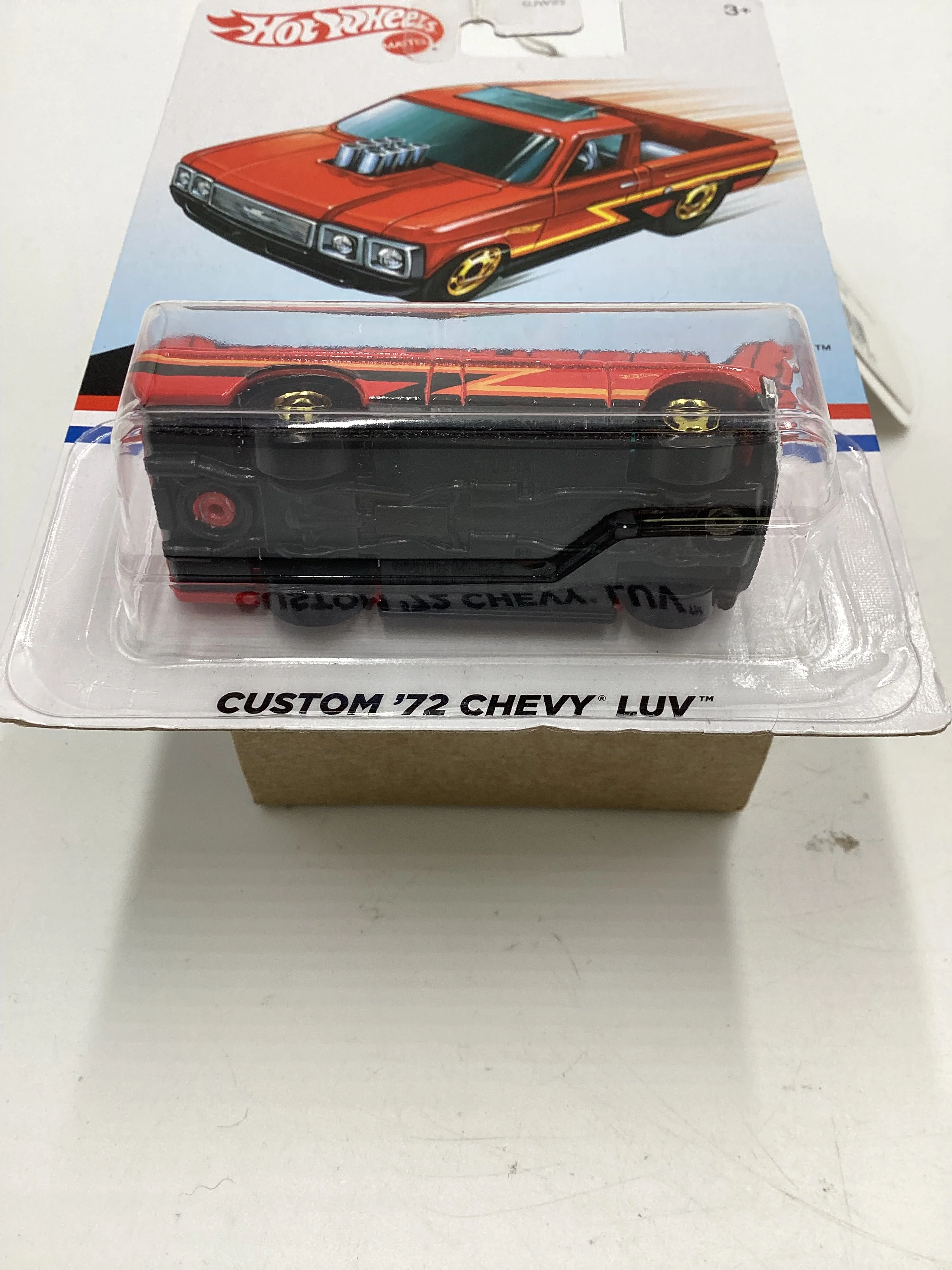 Hot Wheels Target Exclusive Flying Customs Custom 72 Chevy Luv Red 150G - Image 7