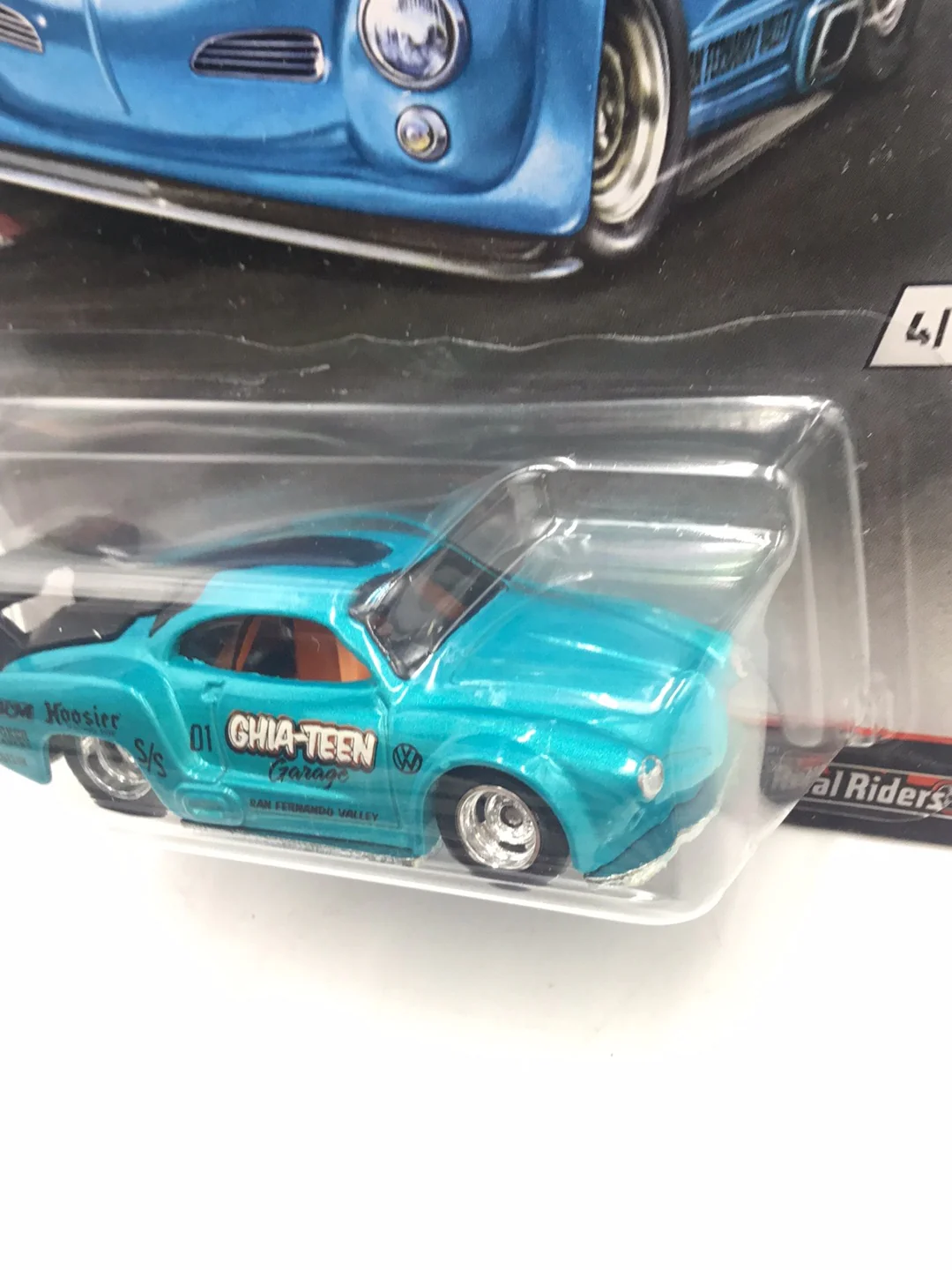 Hot wheels Track Day Volkswagen Karmann Ghia 4/5 - Image 4