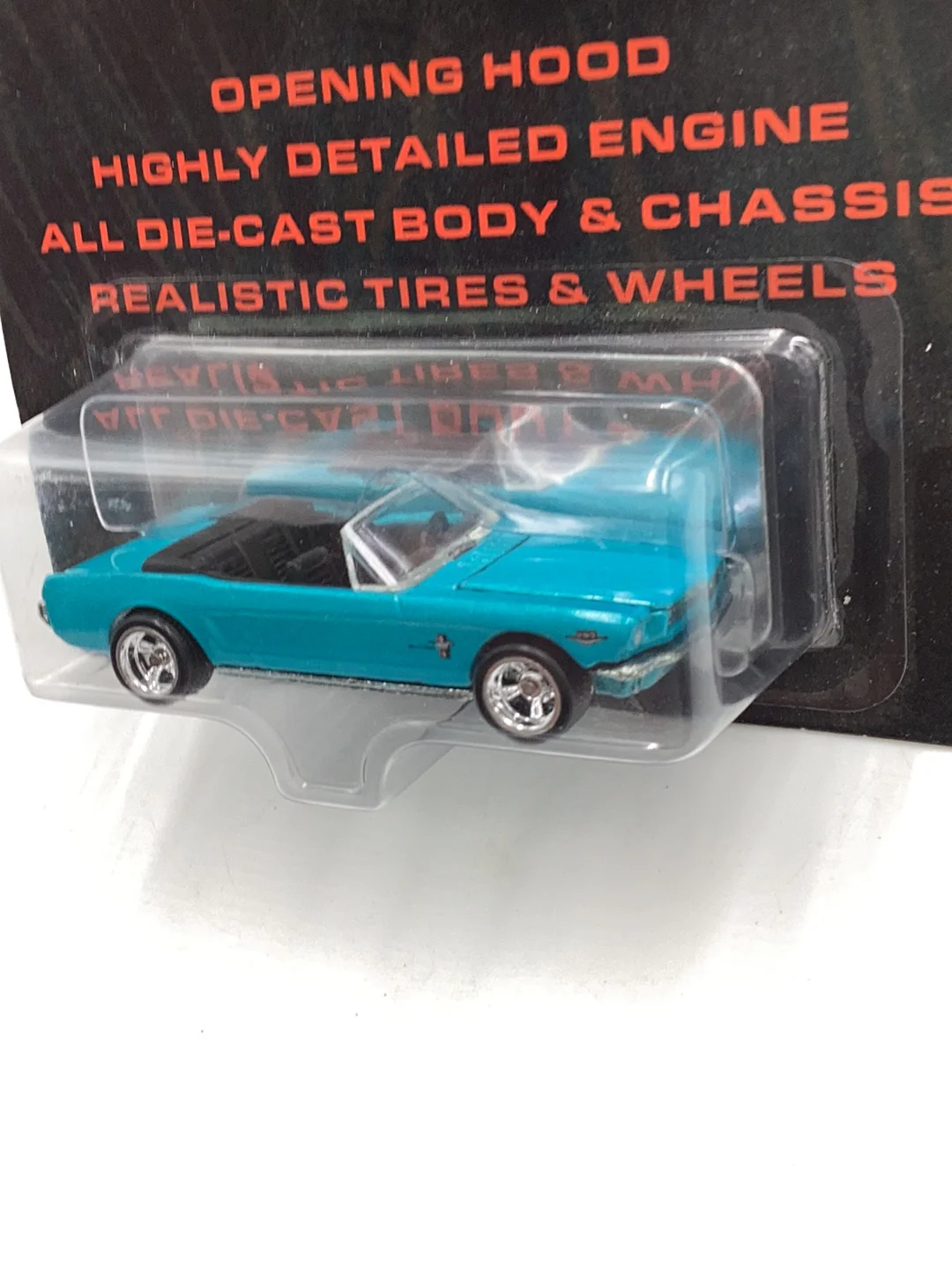 Hot wheels Ultra Hots 2005 ‘65 Mustang Convertible 257I - Image 5