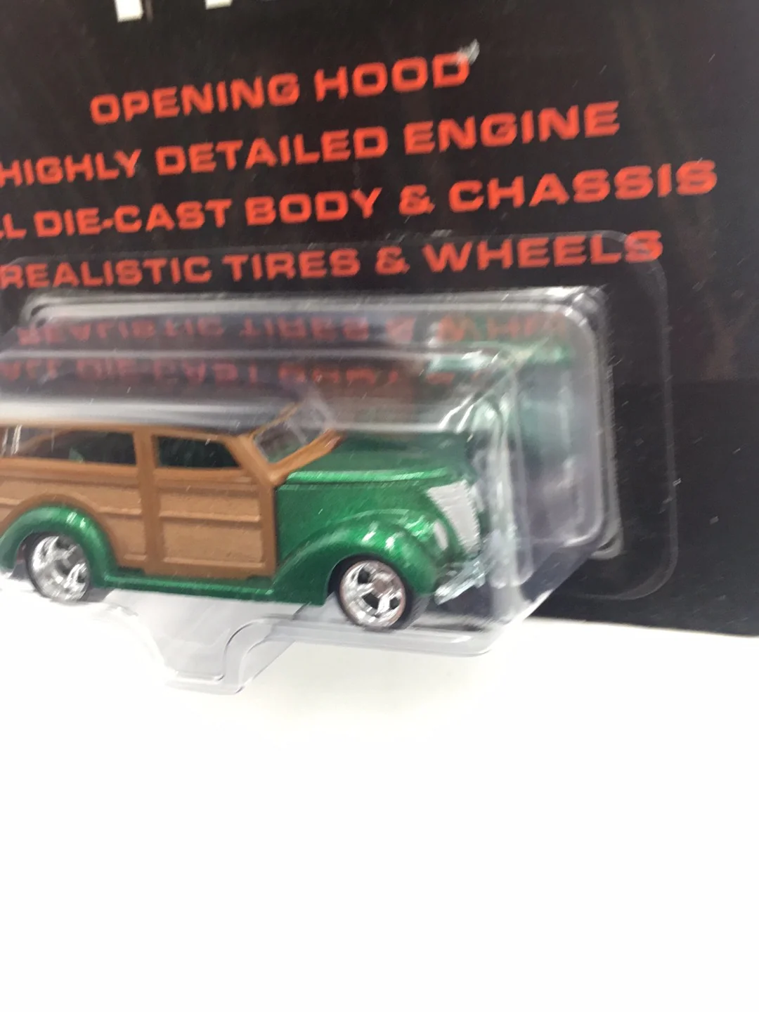 Hot wheels Ultra Hots 37 Ford Woody Real Riders G5 - Image 4