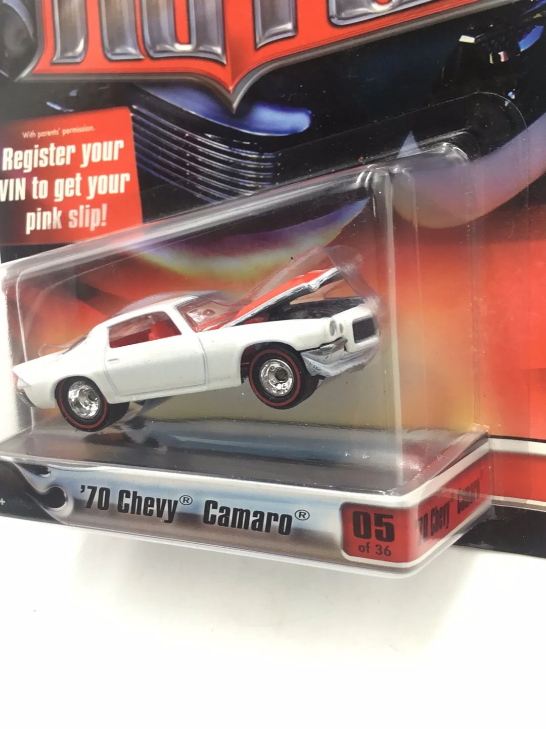 Hot wheels Ultra Hots 70 Chevy Camaro with Real Riders - Image 4