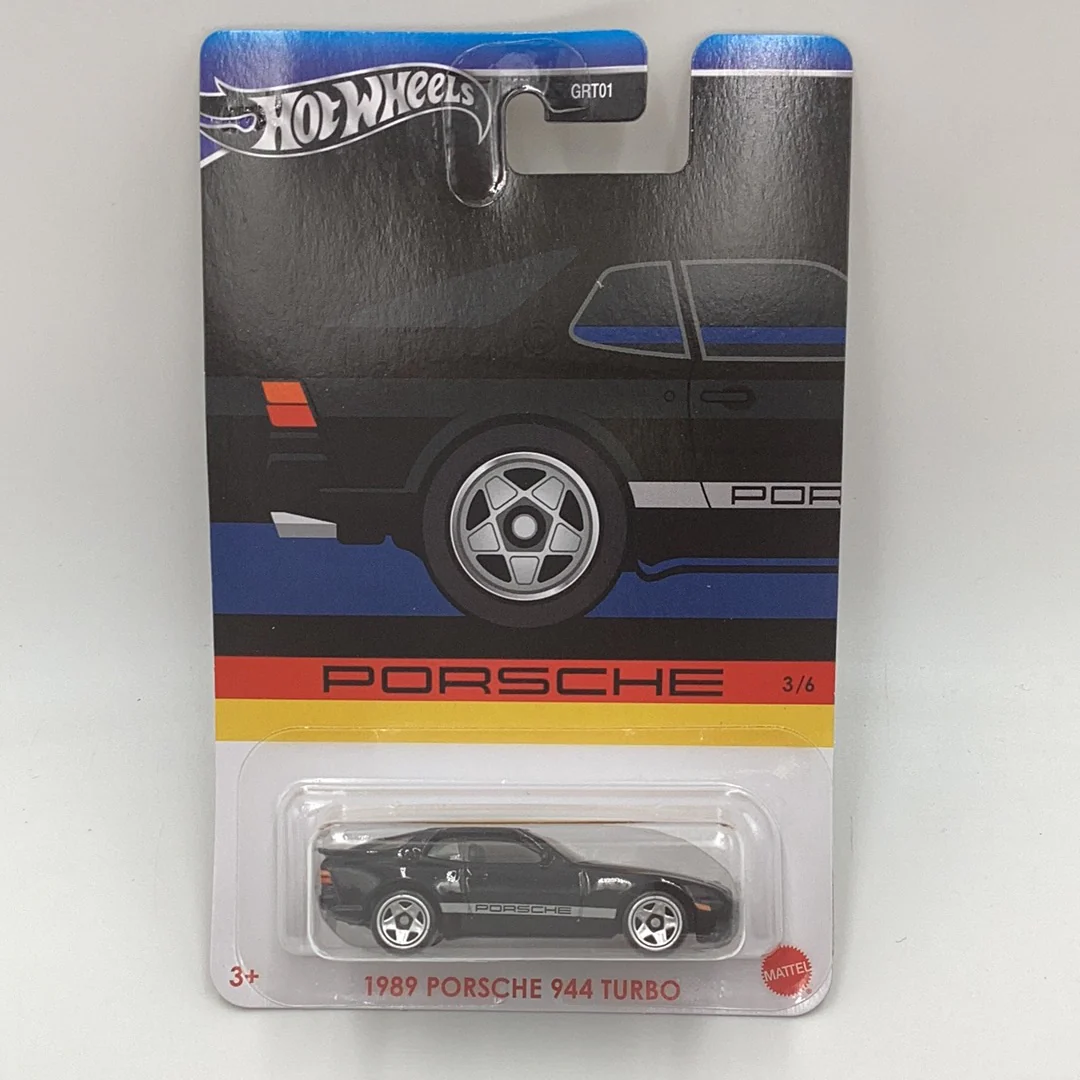 Hot wheels walmart exclusive Porsche set 1 thru 5 new metal/metal - Image 4