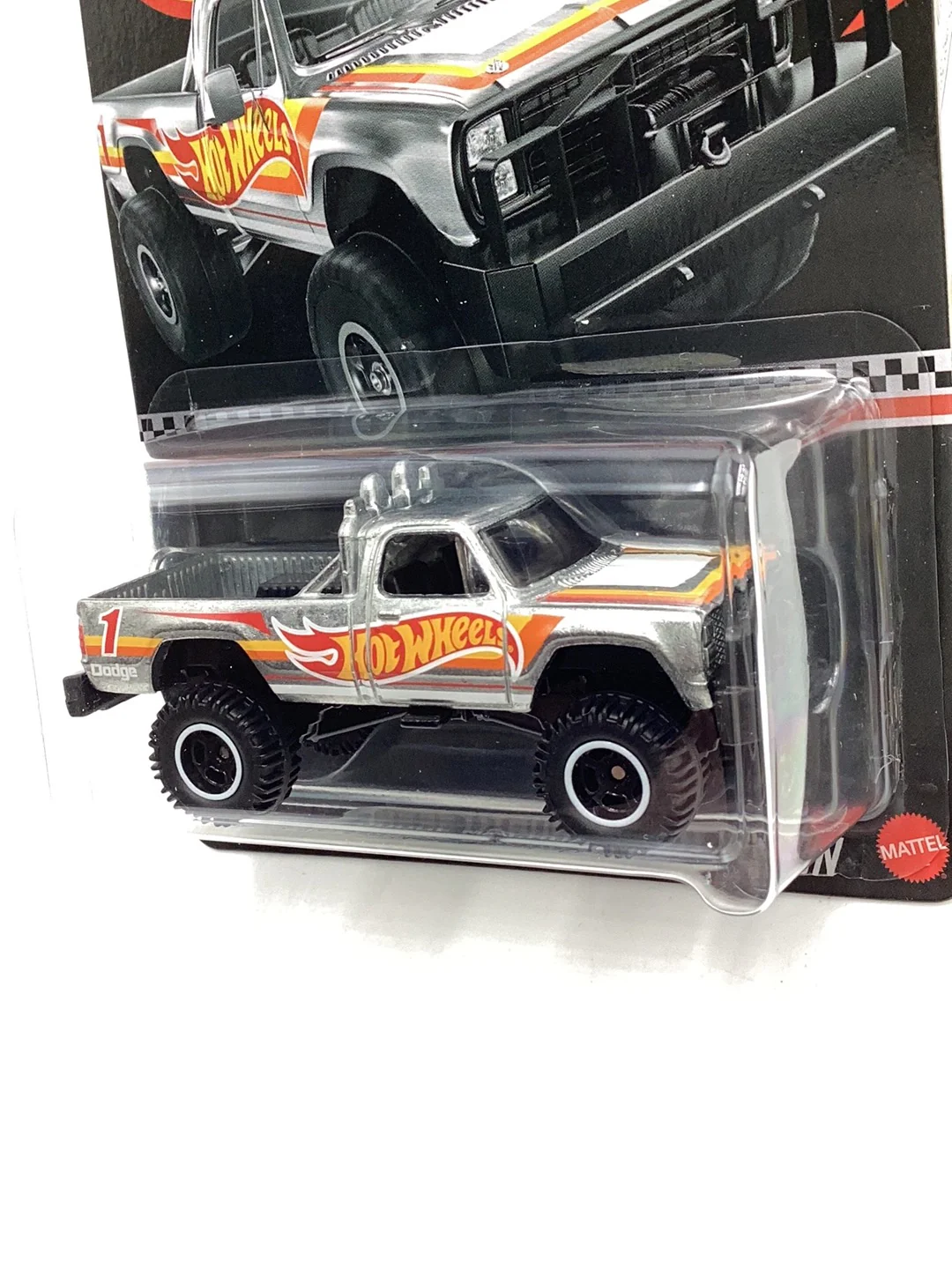 Hw 2021 Collectors edition Zamac 1980 Dodge Macho Power Wagon with protector - Image 4