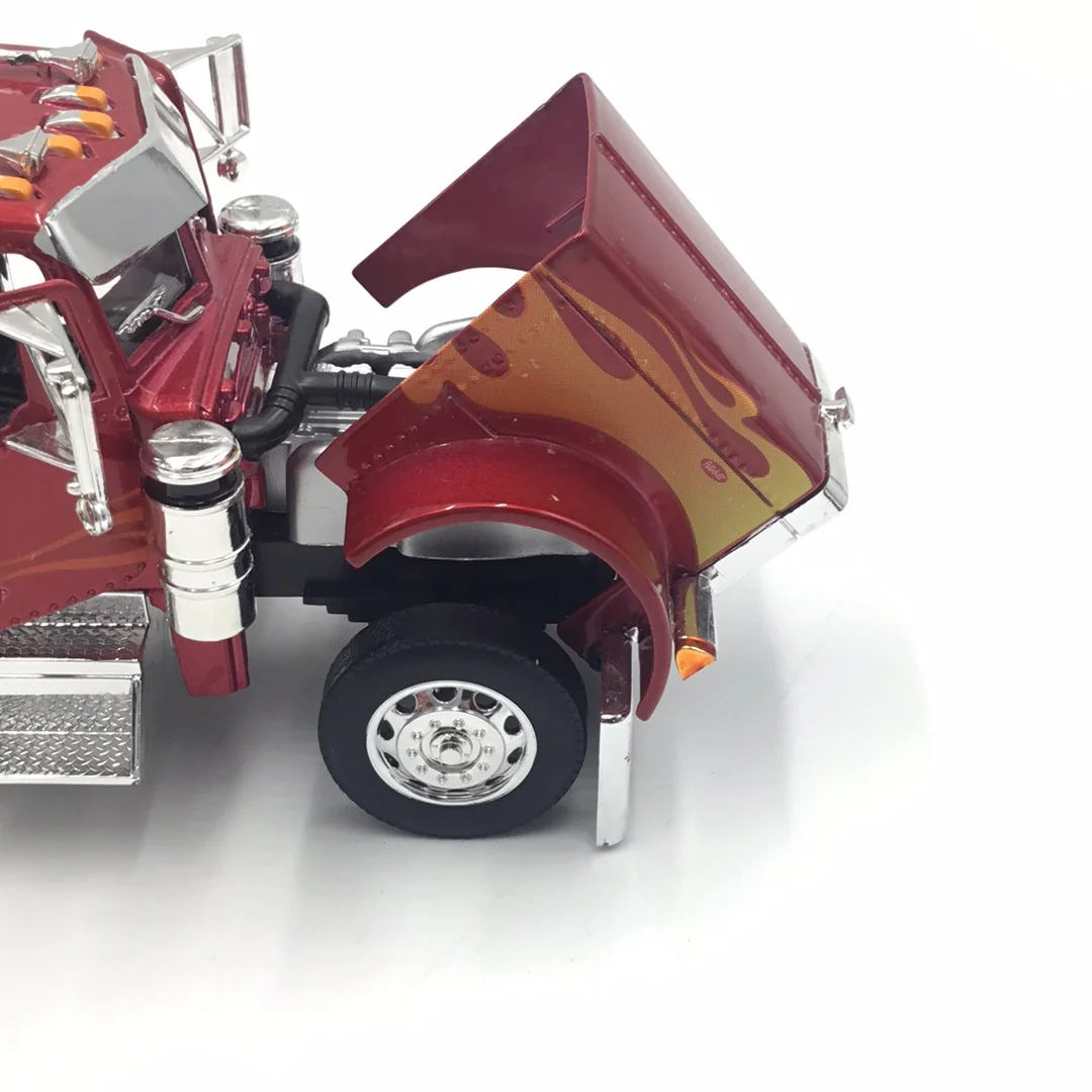 Jada 1/32 Peterbuilt Model 379 Truck with opening hood and opening doors - Loose No Box - Image 15