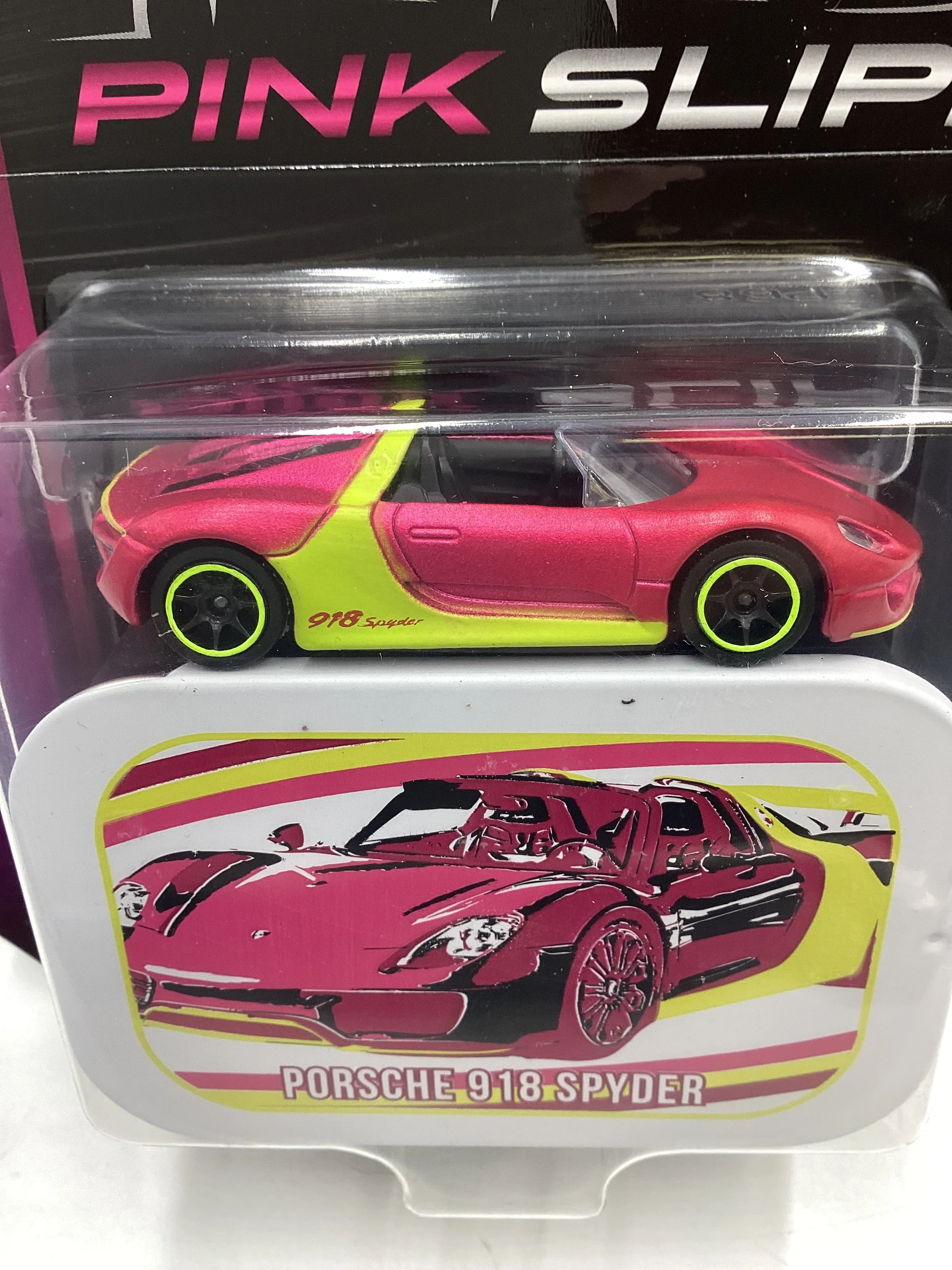 Jada Diecast Pink Slips W/Tin Porsche 918 Spyder Pink 110F - Image 3