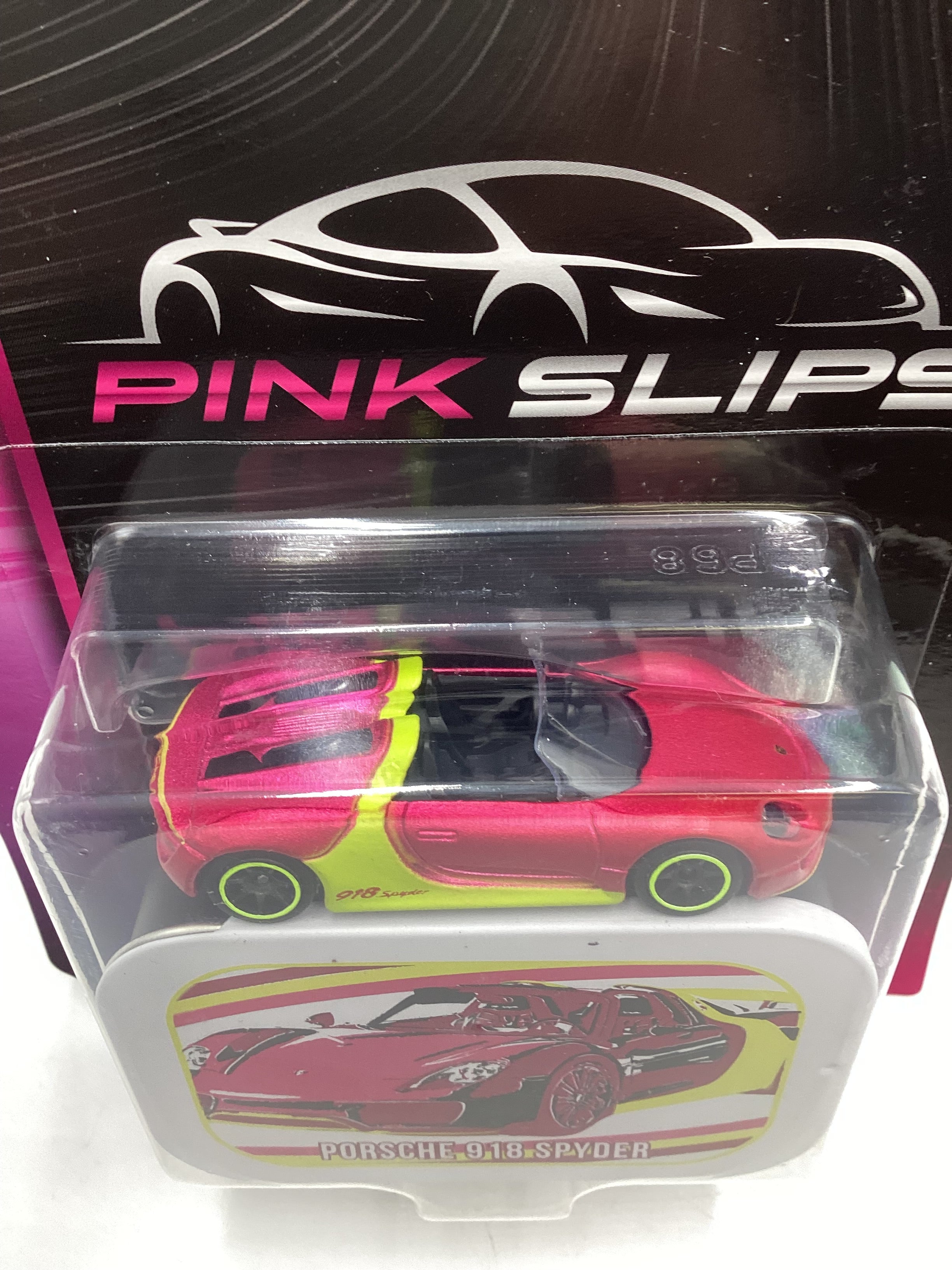 Jada Diecast Pink Slips W/Tin Porsche 918 Spyder Pink 110F - Image 5