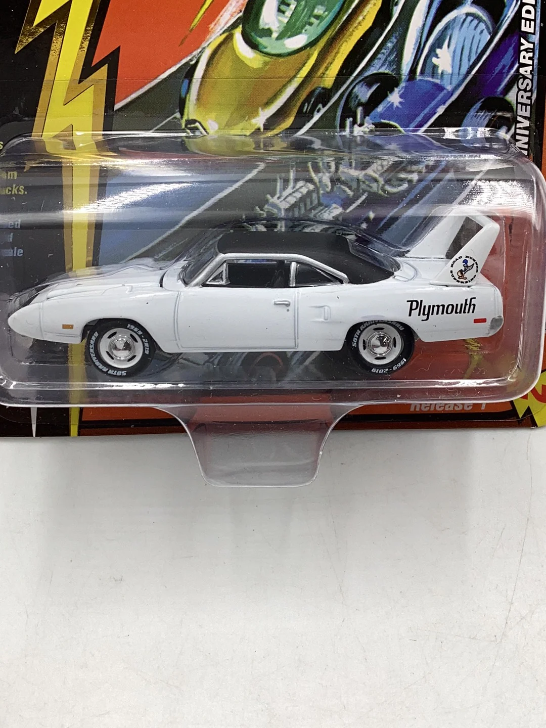 Johnny Lightning 1970 Plymouth Superbird Looney Tunes - Image 2